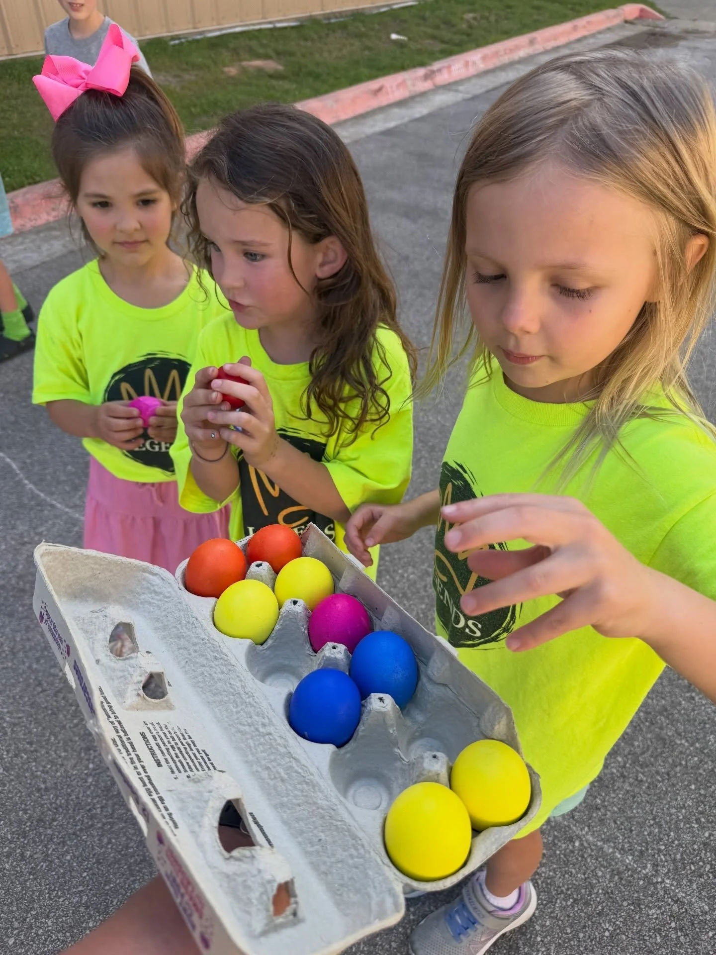 🐣Confetti eggs &amp; bball🏀 with some Legends After School Crew!