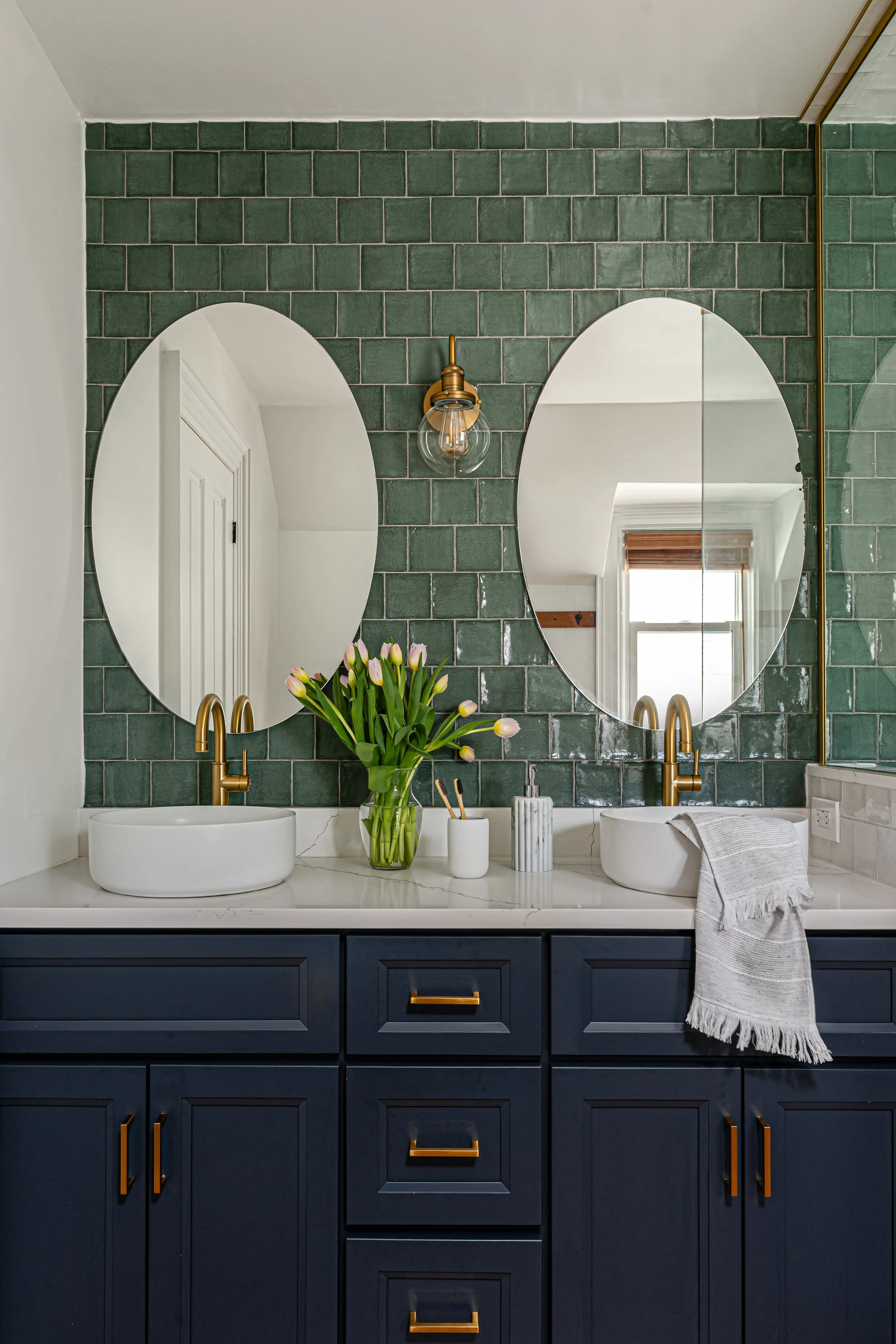 Mary Chrsitine Second Ensuite-15.jpg