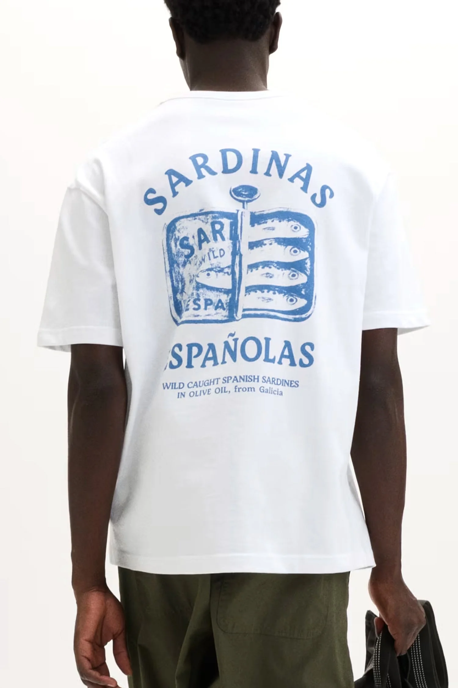 Sardinas_Back.jpg