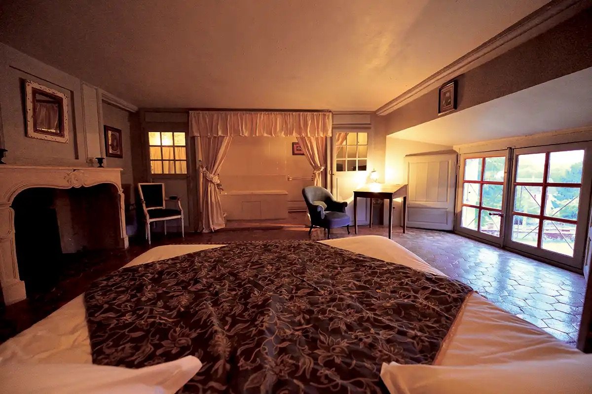 epi-bedroom.jpeg