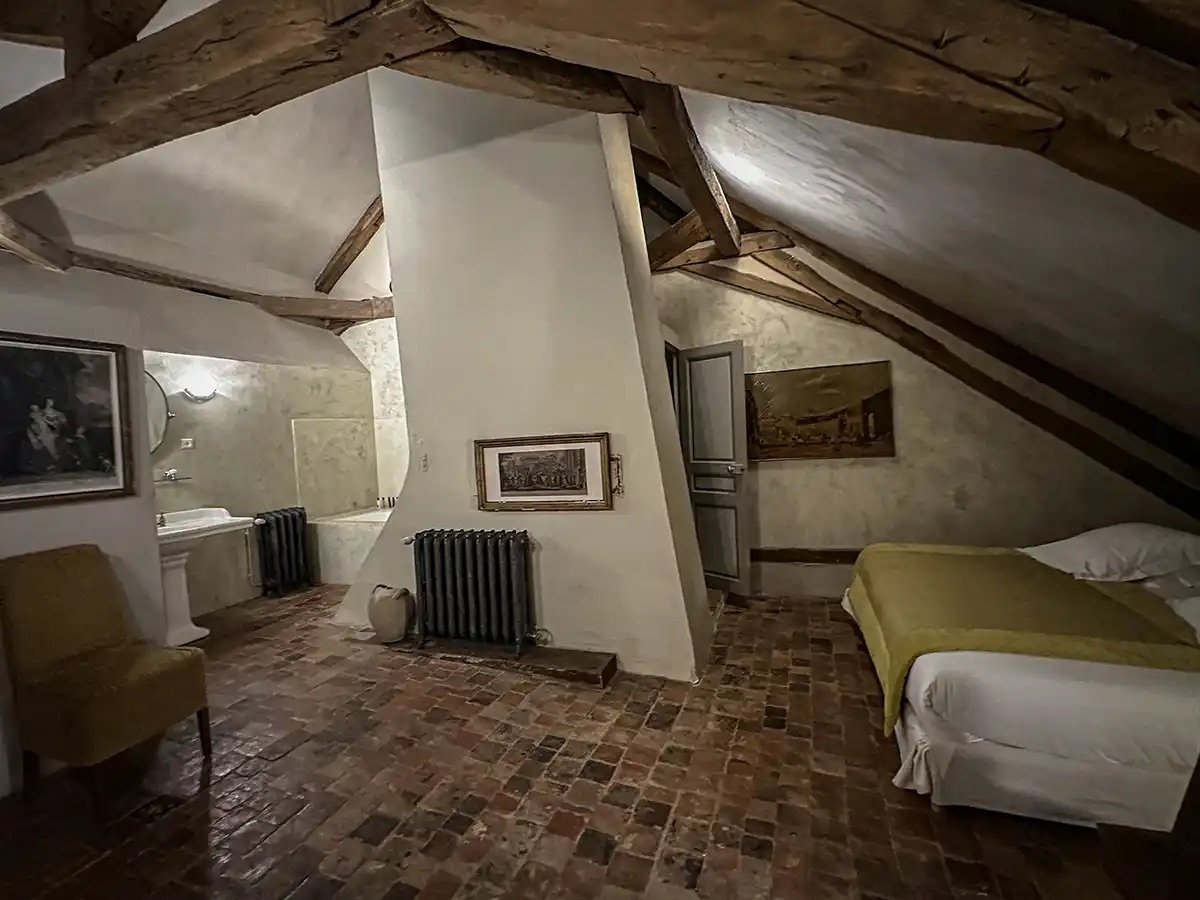 chambre-renaissance-combles-du-chateau.jpeg