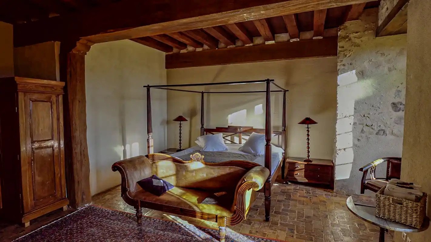 chambre-medievale-pour-mariage.jpeg