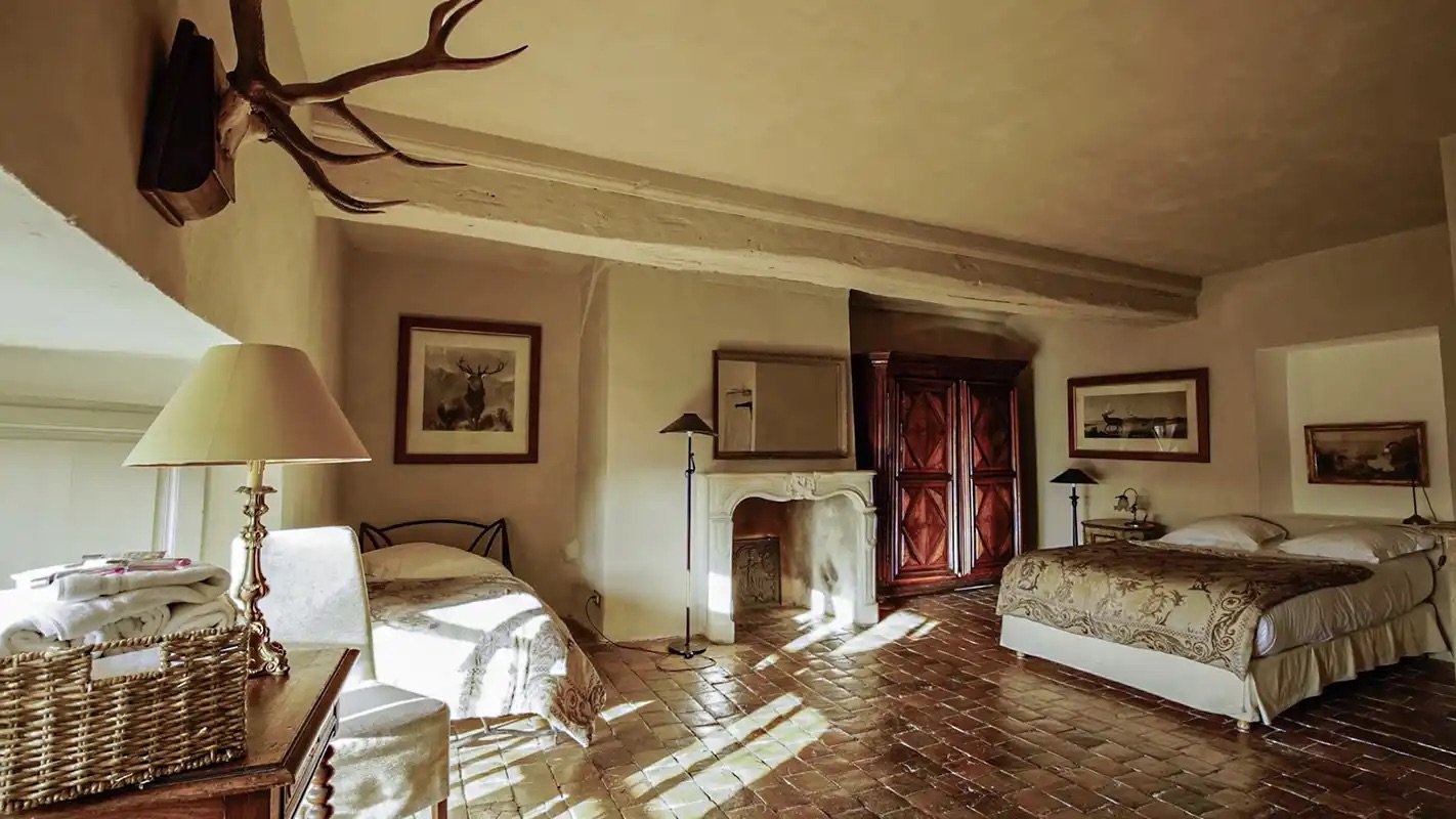 renaissance-bedroom.jpeg