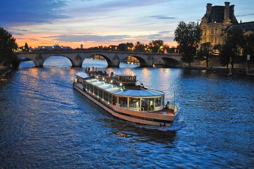 le-bateau-paris-en-scene.jpg