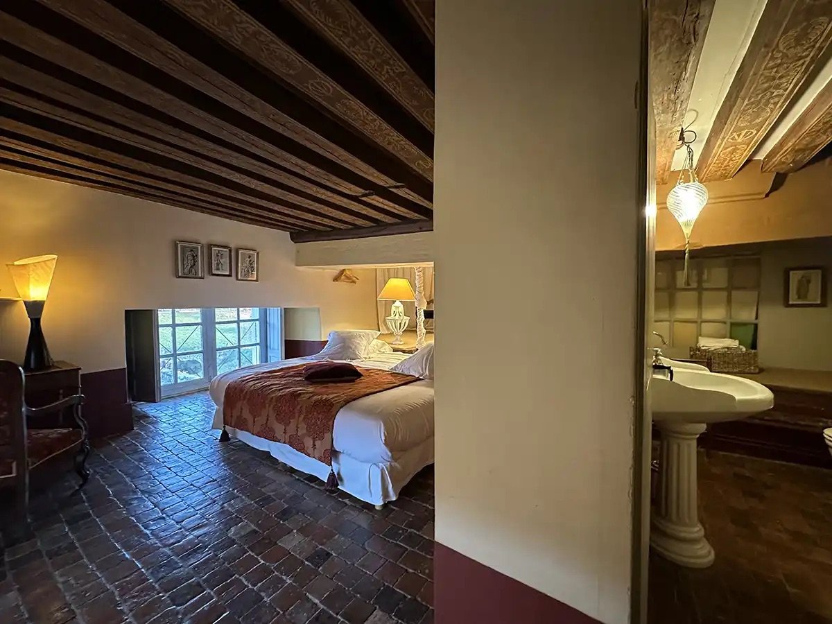 louis-XIII-bedroom-chateau.jpeg