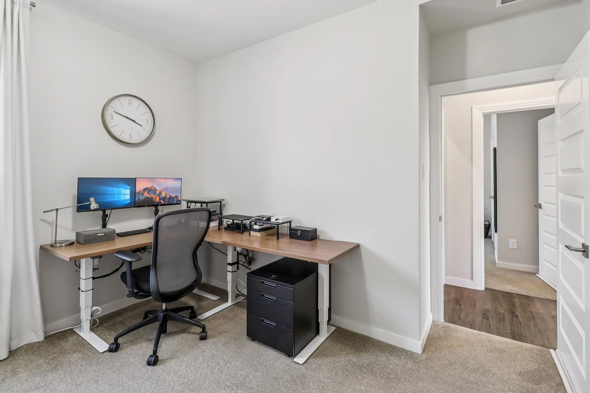 18-web-or-mls-Rosemary Ct-S1107-016.jpg