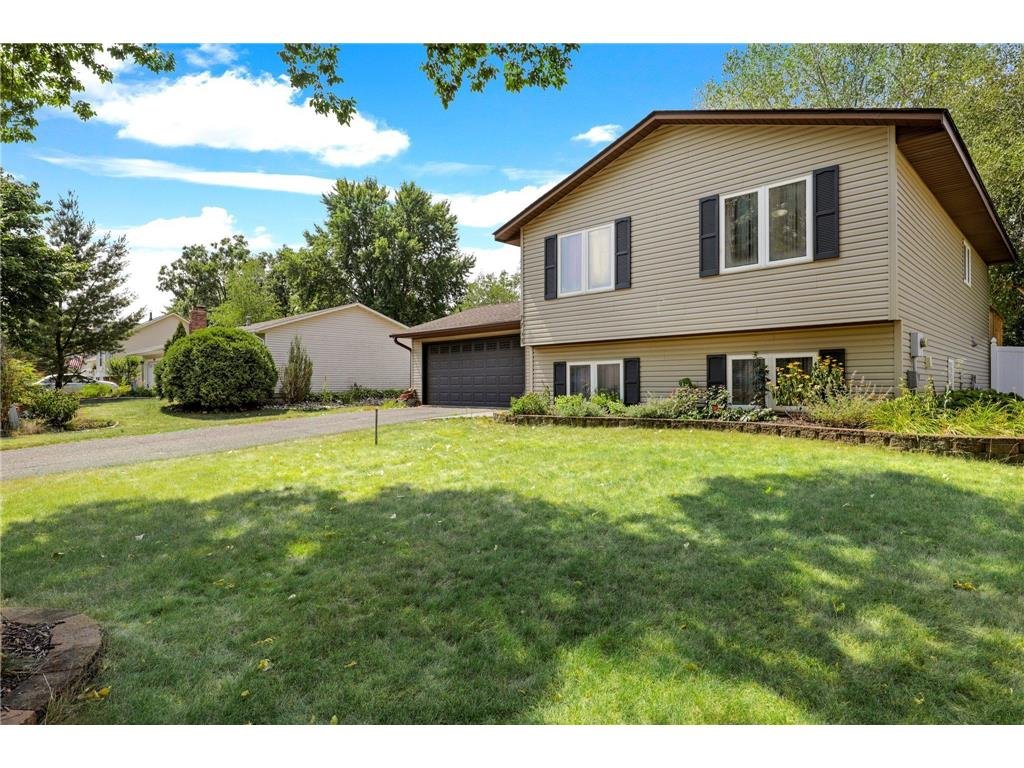 7758 Jasmine Avenue S Cottage Grove, MN