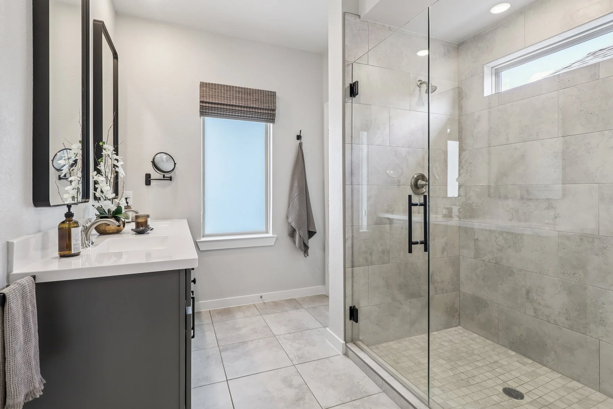 25-web-or-mls-Rosemary Ct-S1107-023.jpg