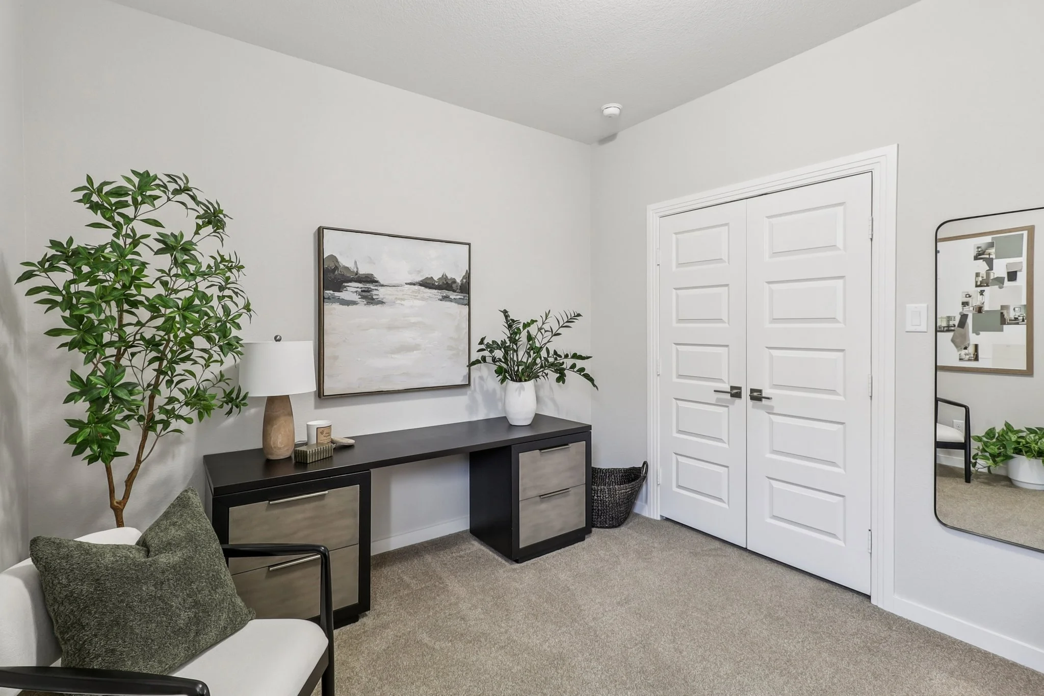 15-web-or-mls-Rosemary Ct-S1107-013.jpg