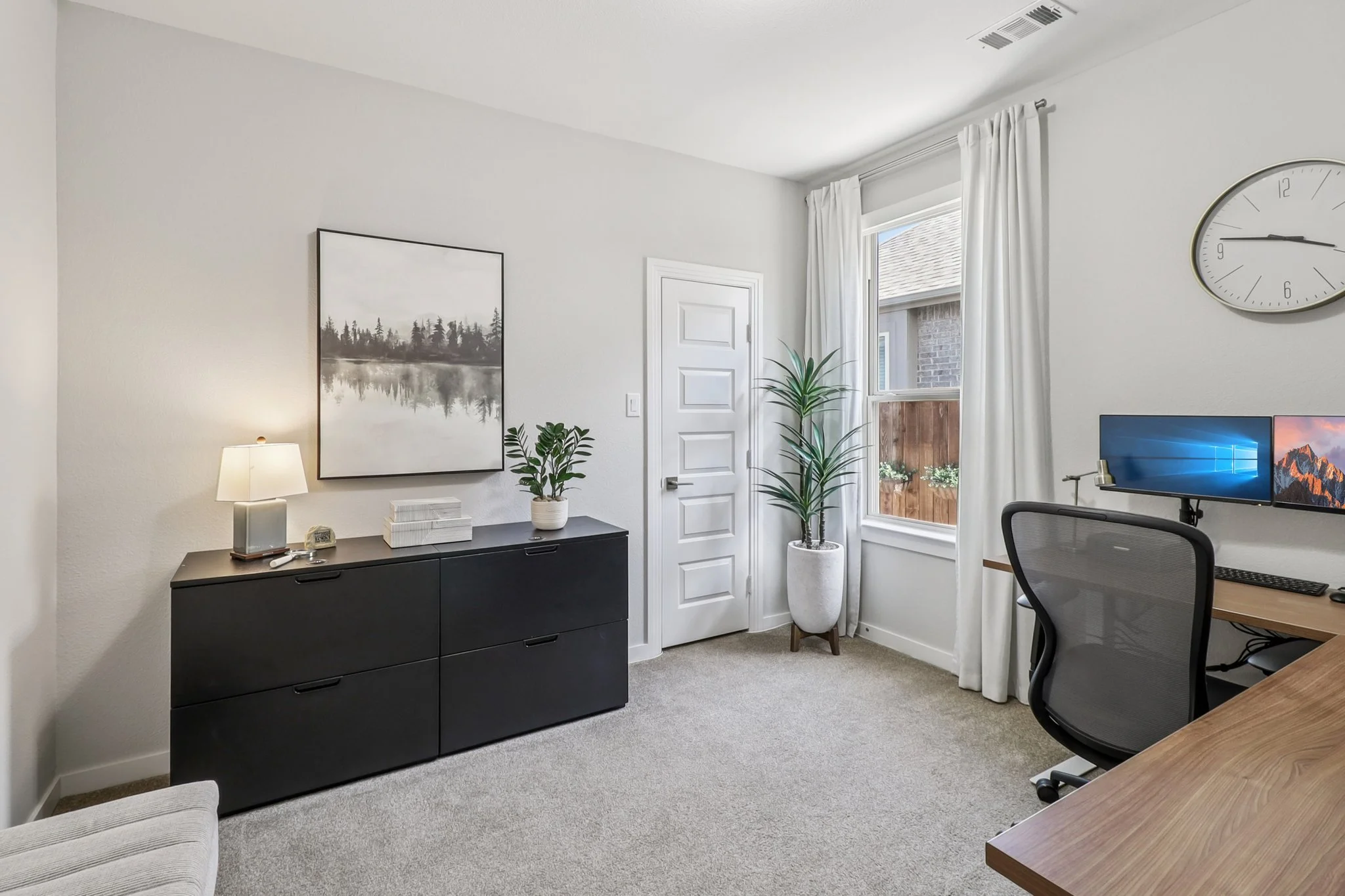 16-web-or-mls-Rosemary Ct-S1107-014.jpg
