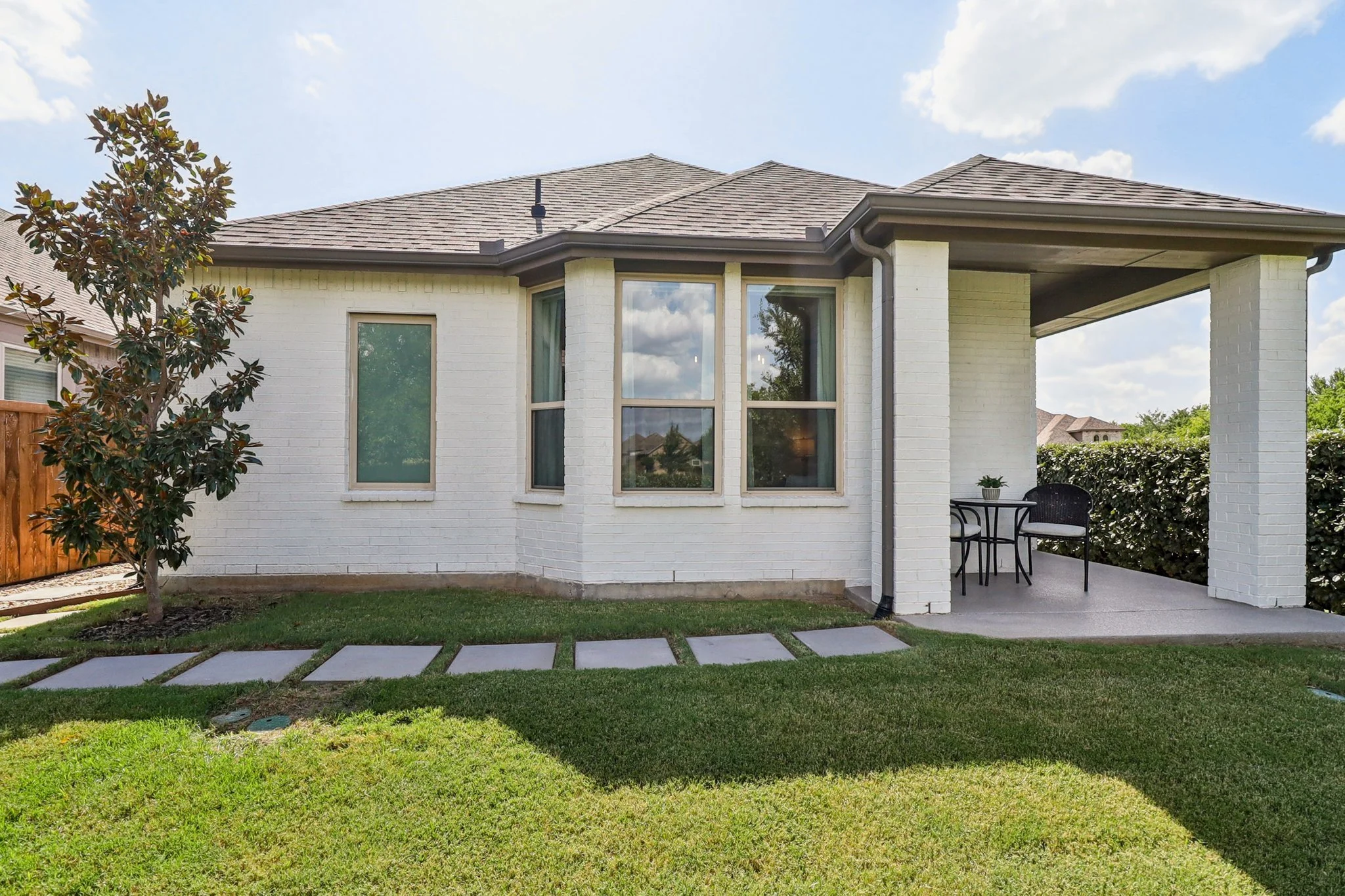 32-web-or-mls-Rosemary Ct-S1107-030.jpg