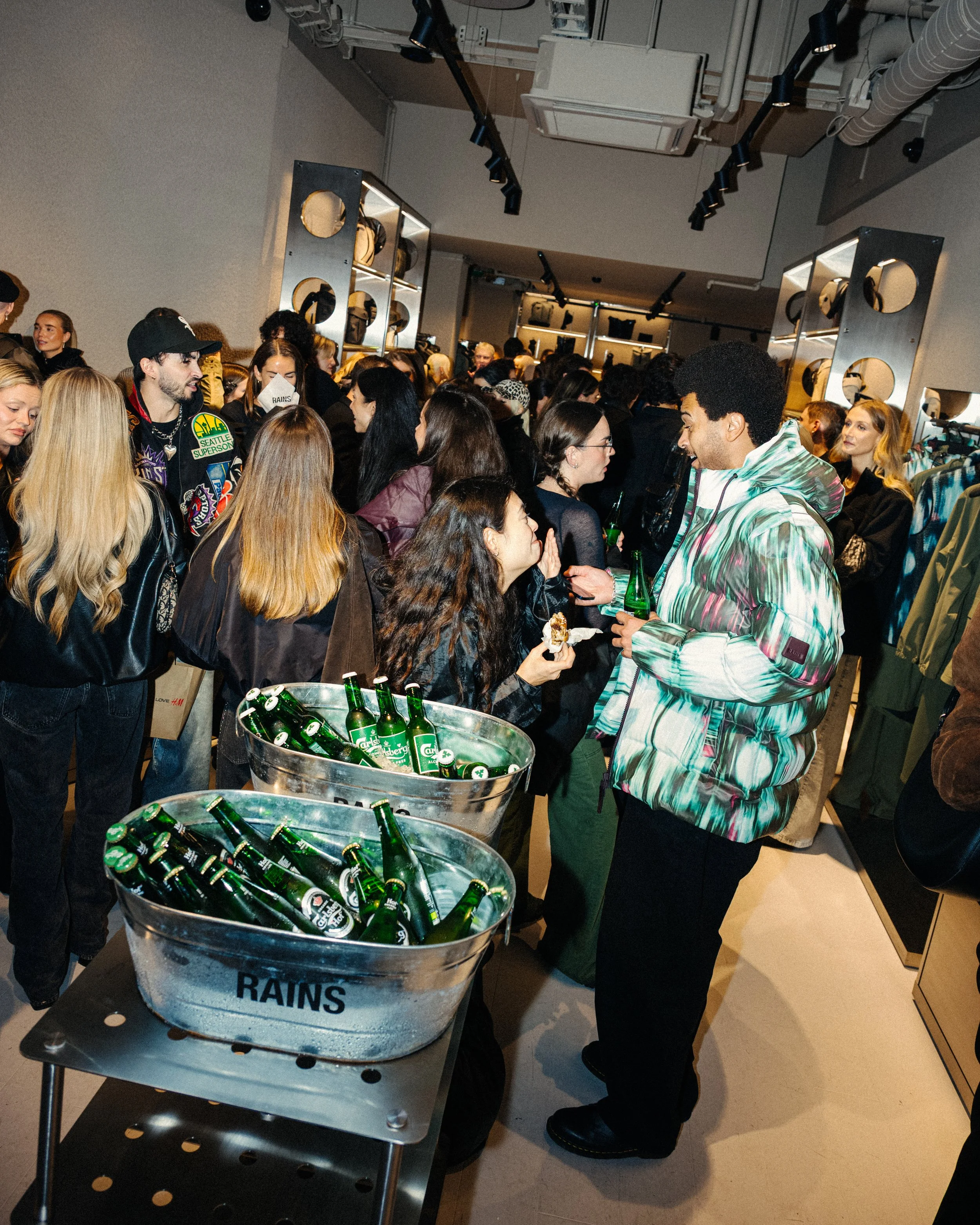 RAINS-sthlm-store-event-4-5-43.jpg