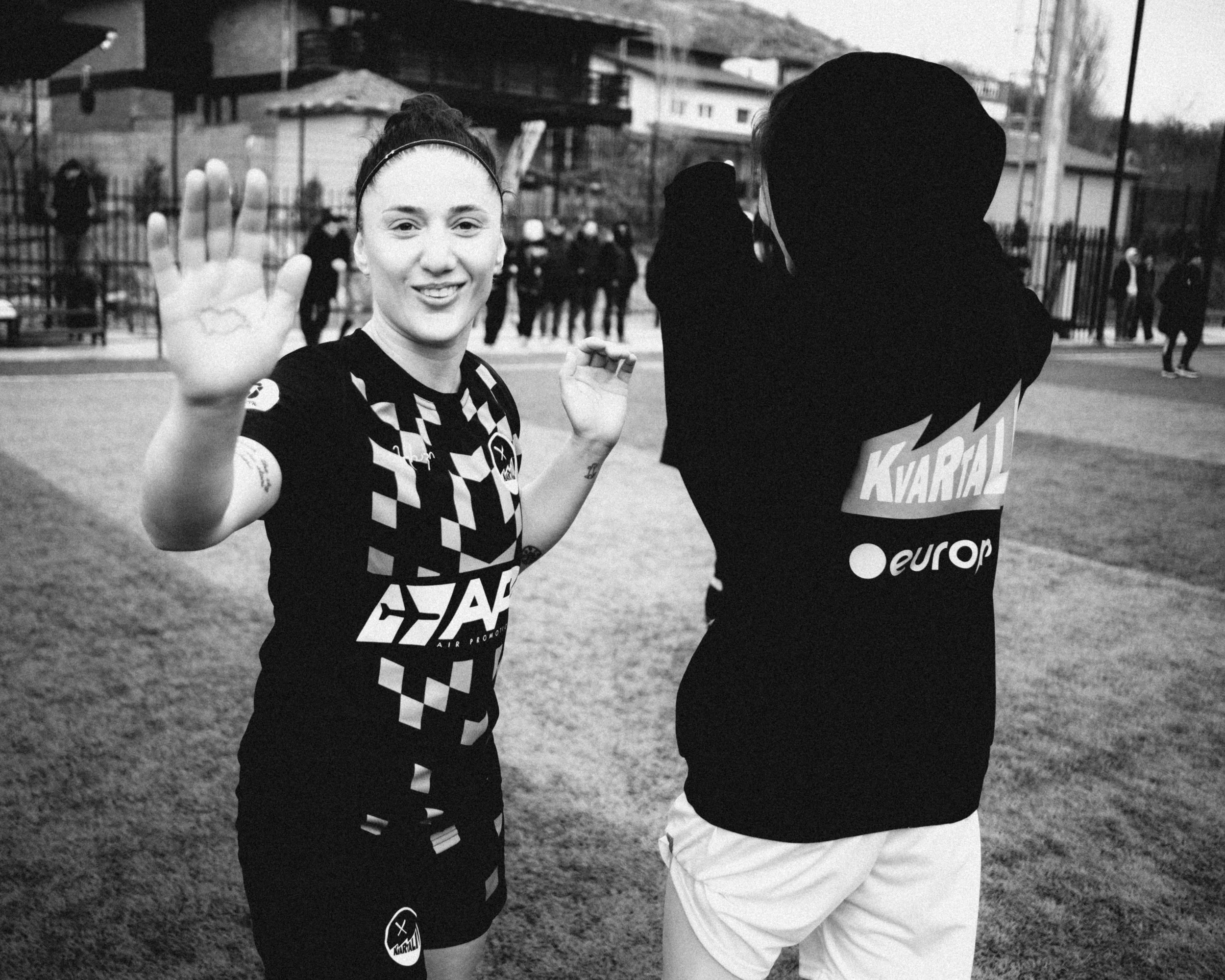 Nino Pasikashvili saying hi. 