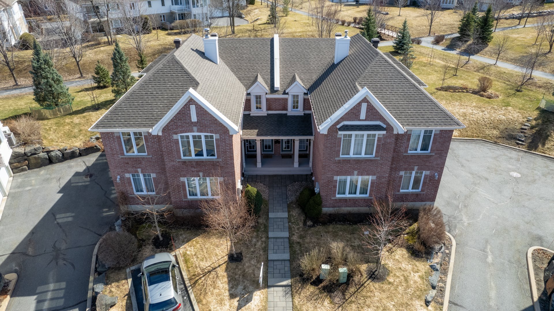 10-660 Rue Paul-Doyon drone-2.jpg