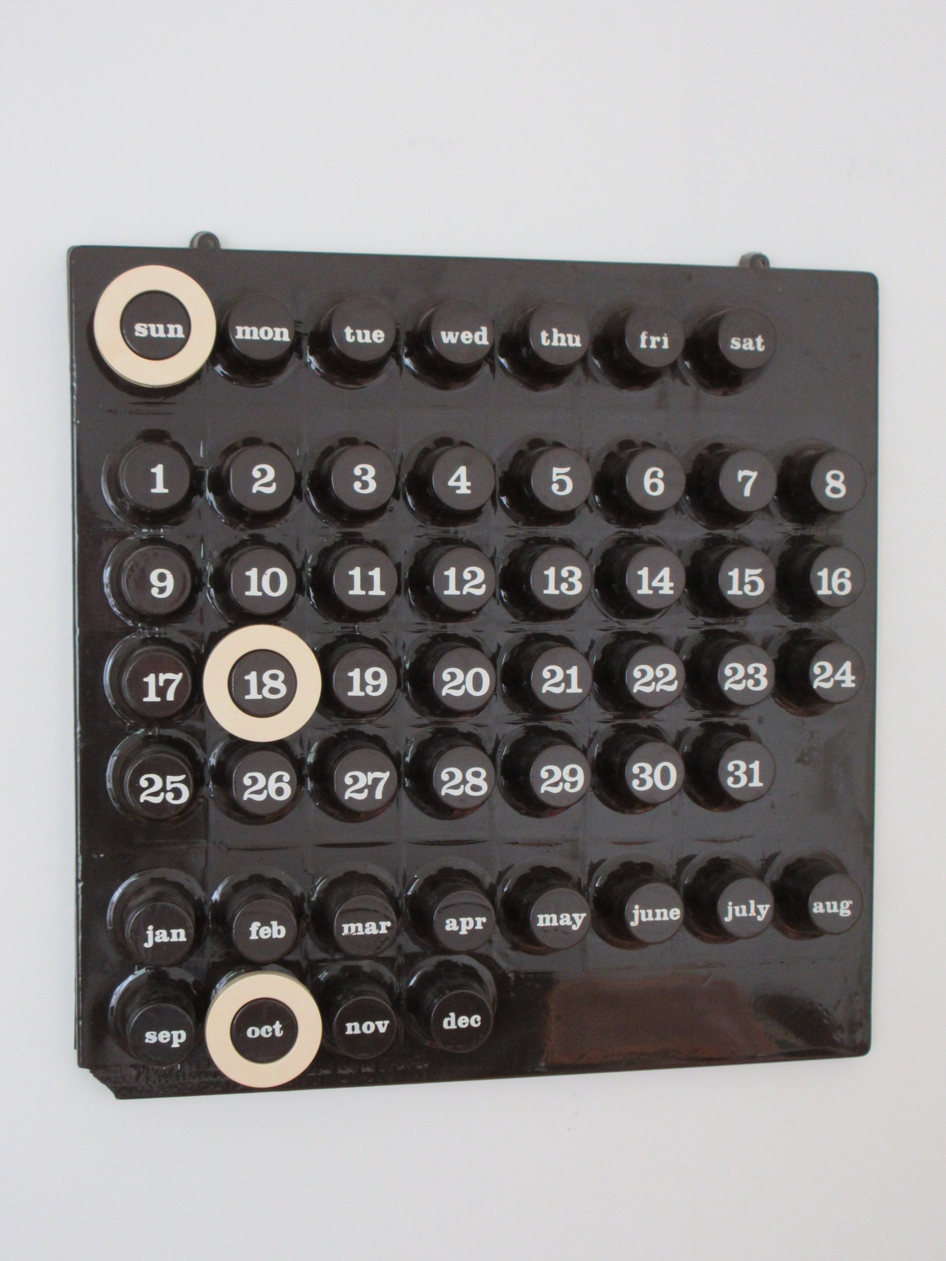 Euroway Ring-A-Date Perpetual Wall Calendar - Giorgio Della Beefa