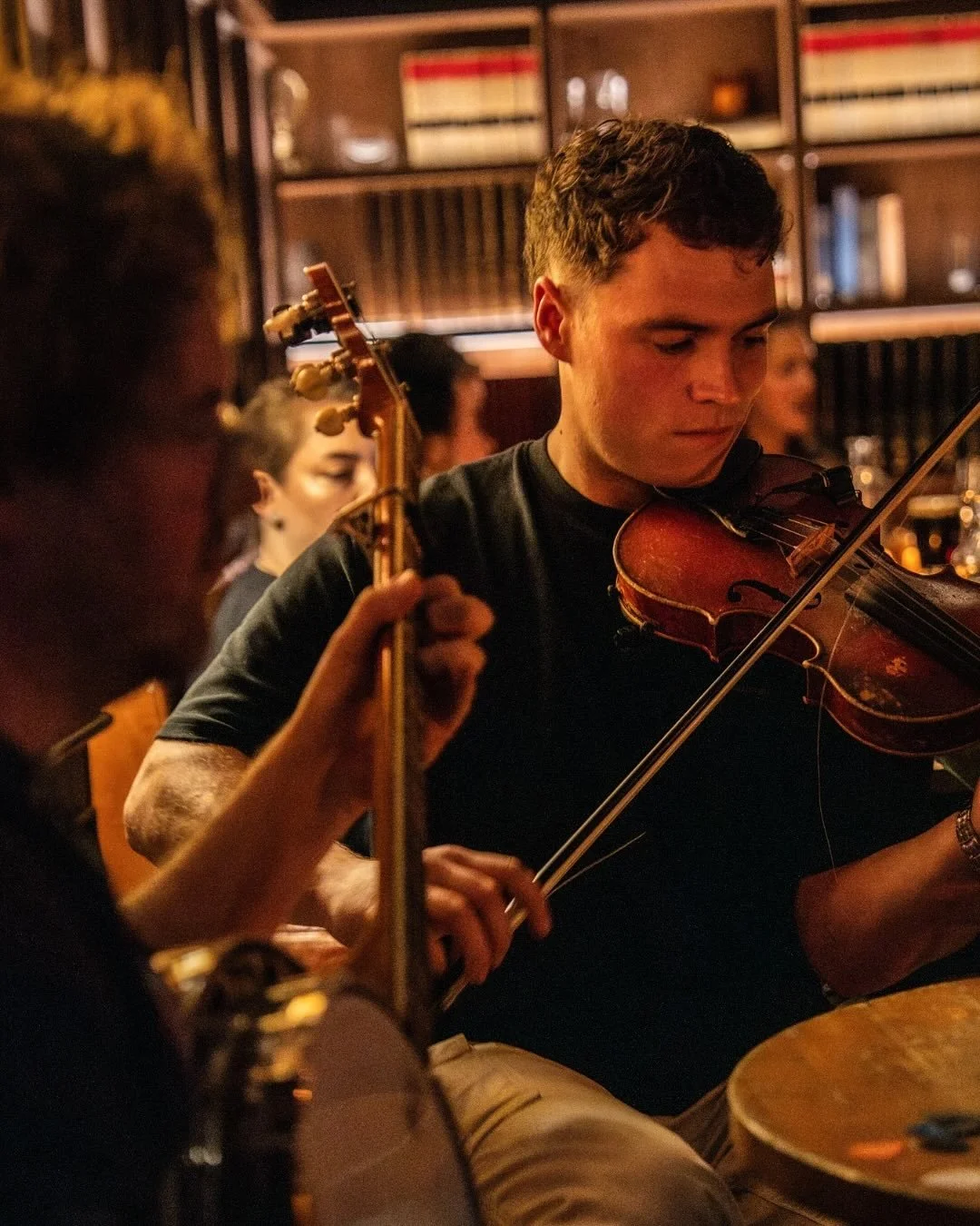 This week’s live music is locked in and the atmosphere is set🎶
Join us in Frank Mac’s, the perfect place to catch up with friends, sip on something special and enjoy the music.