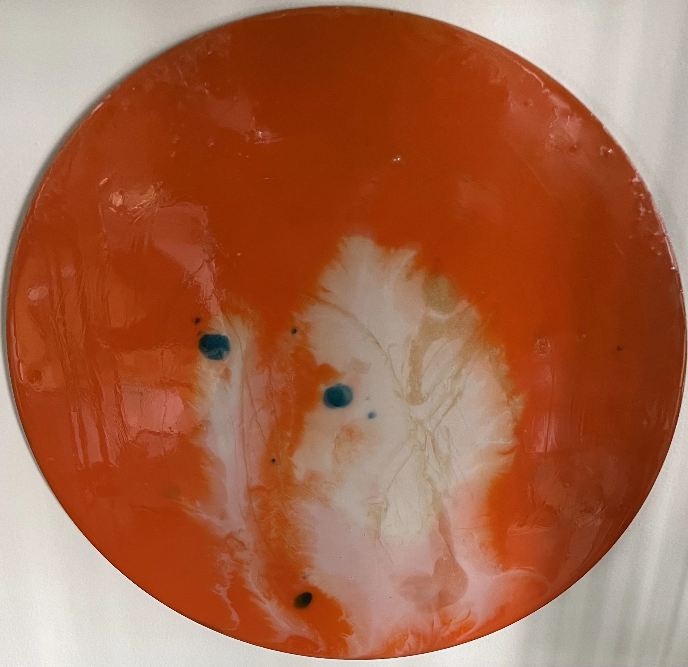 Round resin 30cm - orange prehistoric