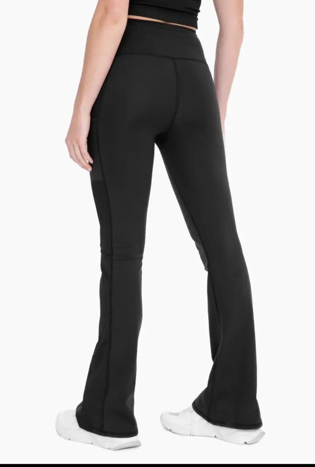 BLK LEGGINGS3.jpg