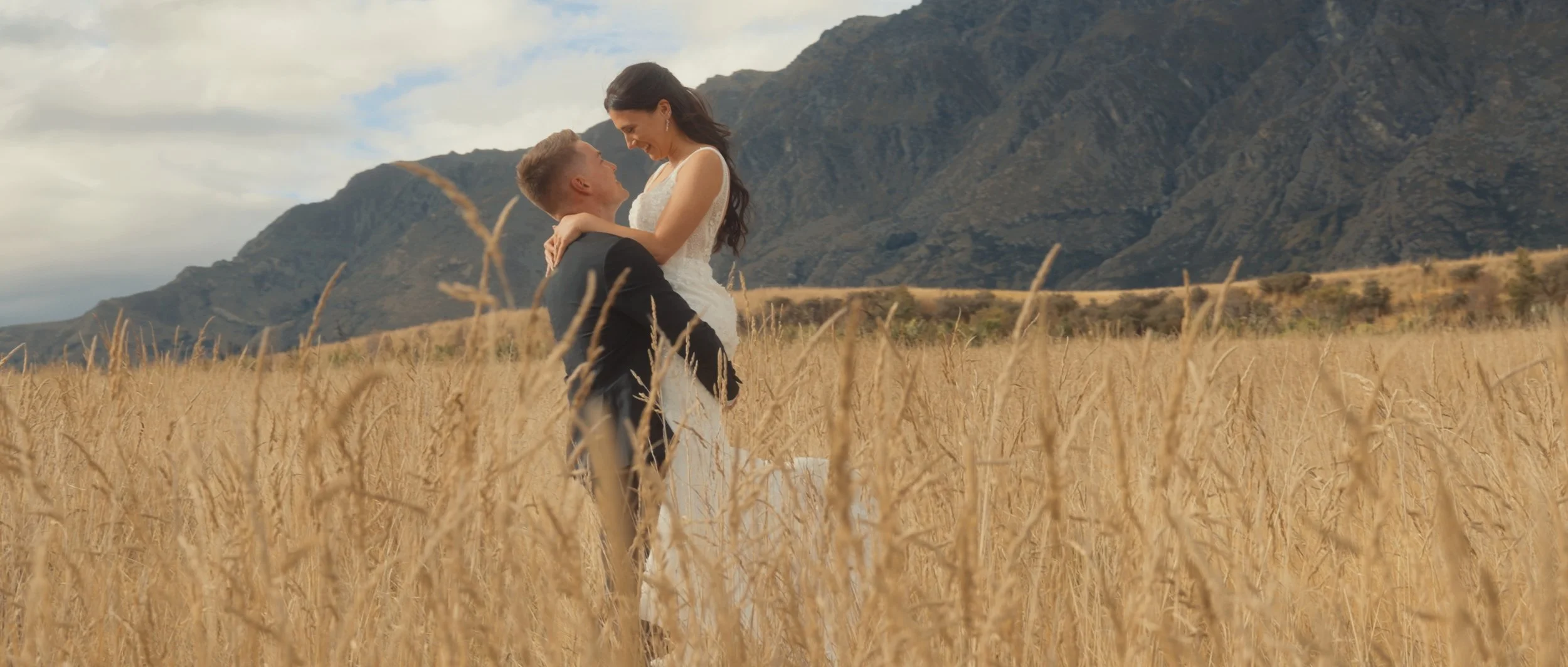 Sinead + Travis Stills_1.83.1.jpg