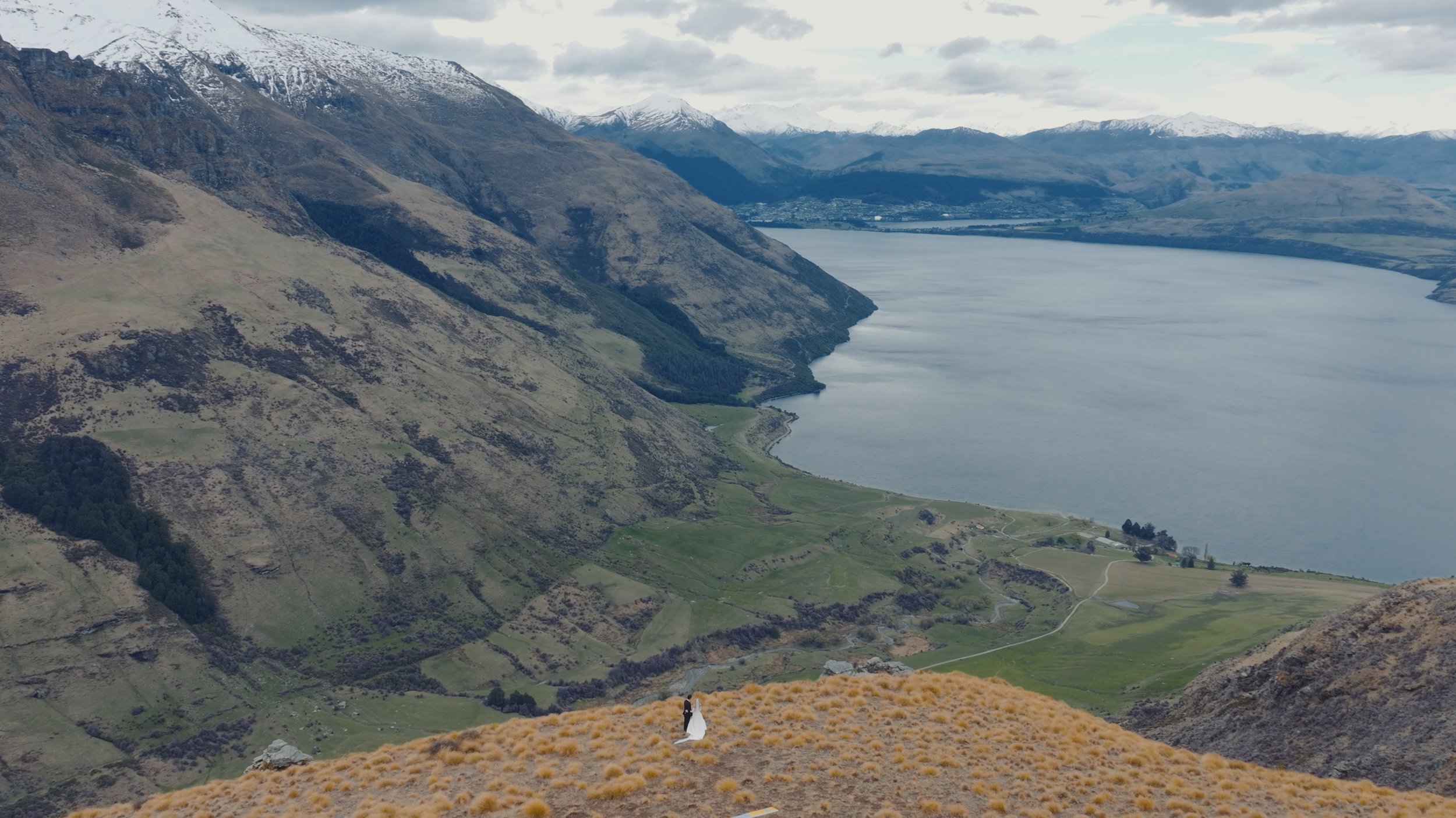 Jeanie&Jay Stills_1.20.1.jpg