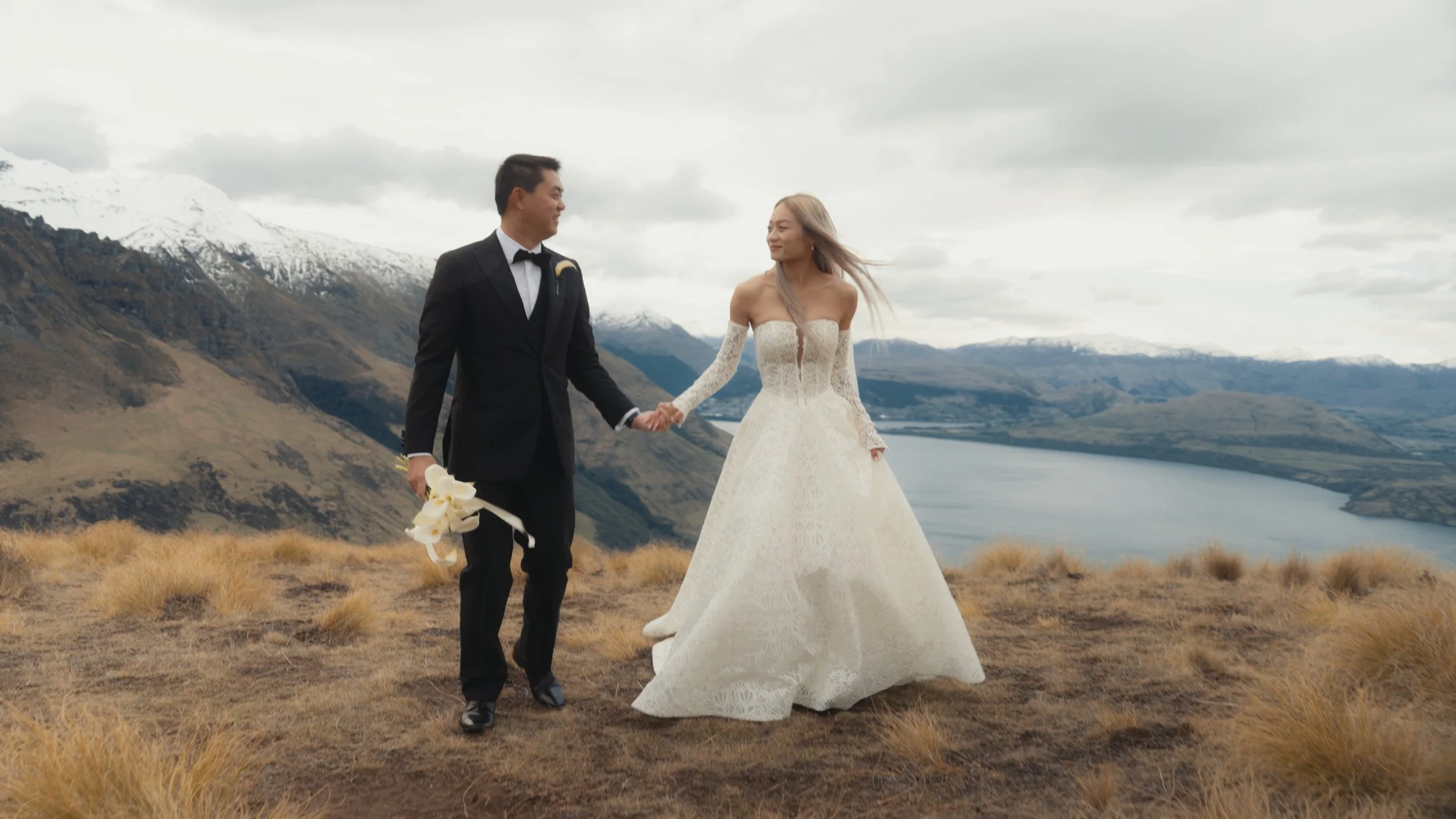 Jeanie&Jay Stills_1.75.1.jpg