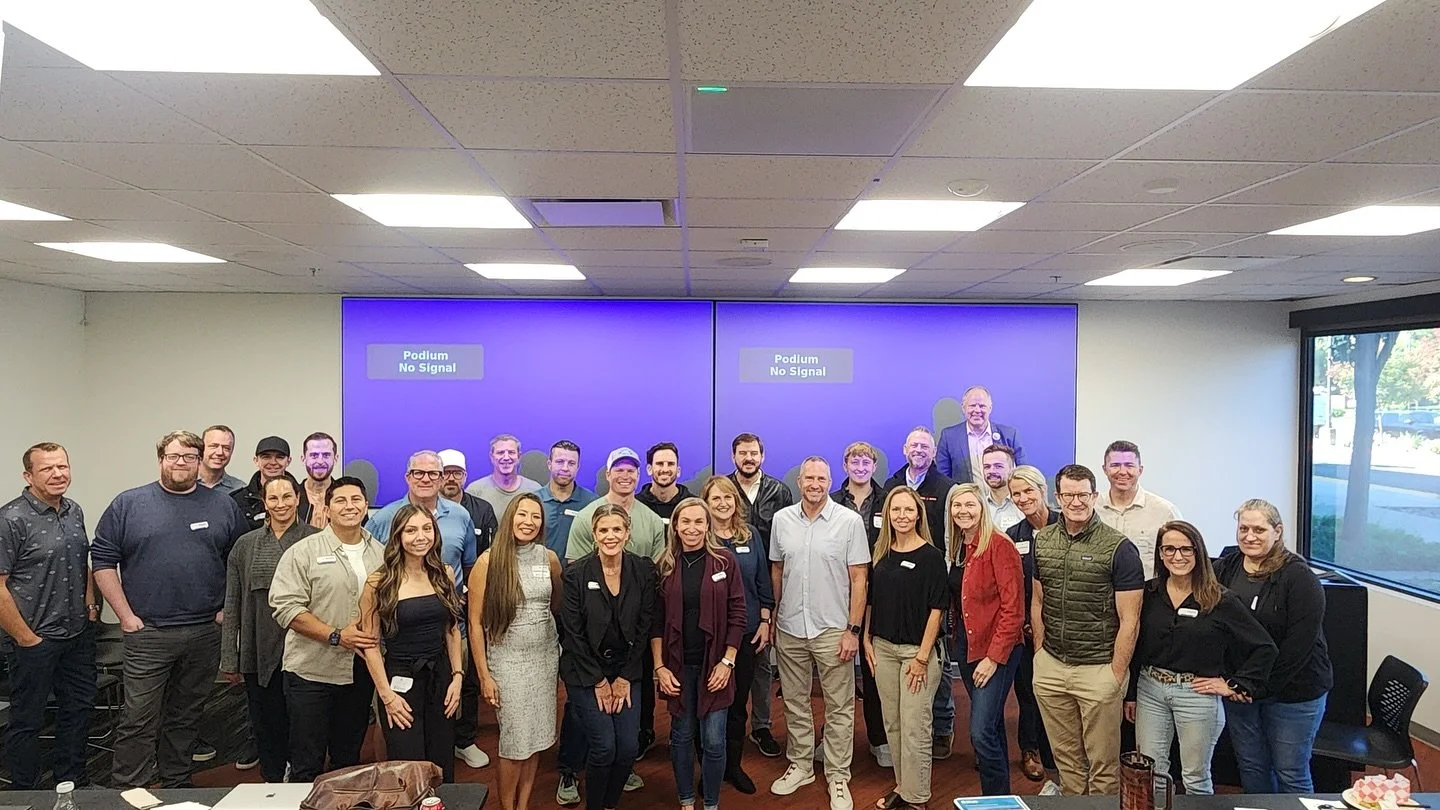 Our Accelerators became business masterminds at our recent EOA Learning Day! Centered around business strategy, the workshop taught attendees about exploring scaling strategies, assessing strengths and weaknesses, and identifying key trends. 📈
Than