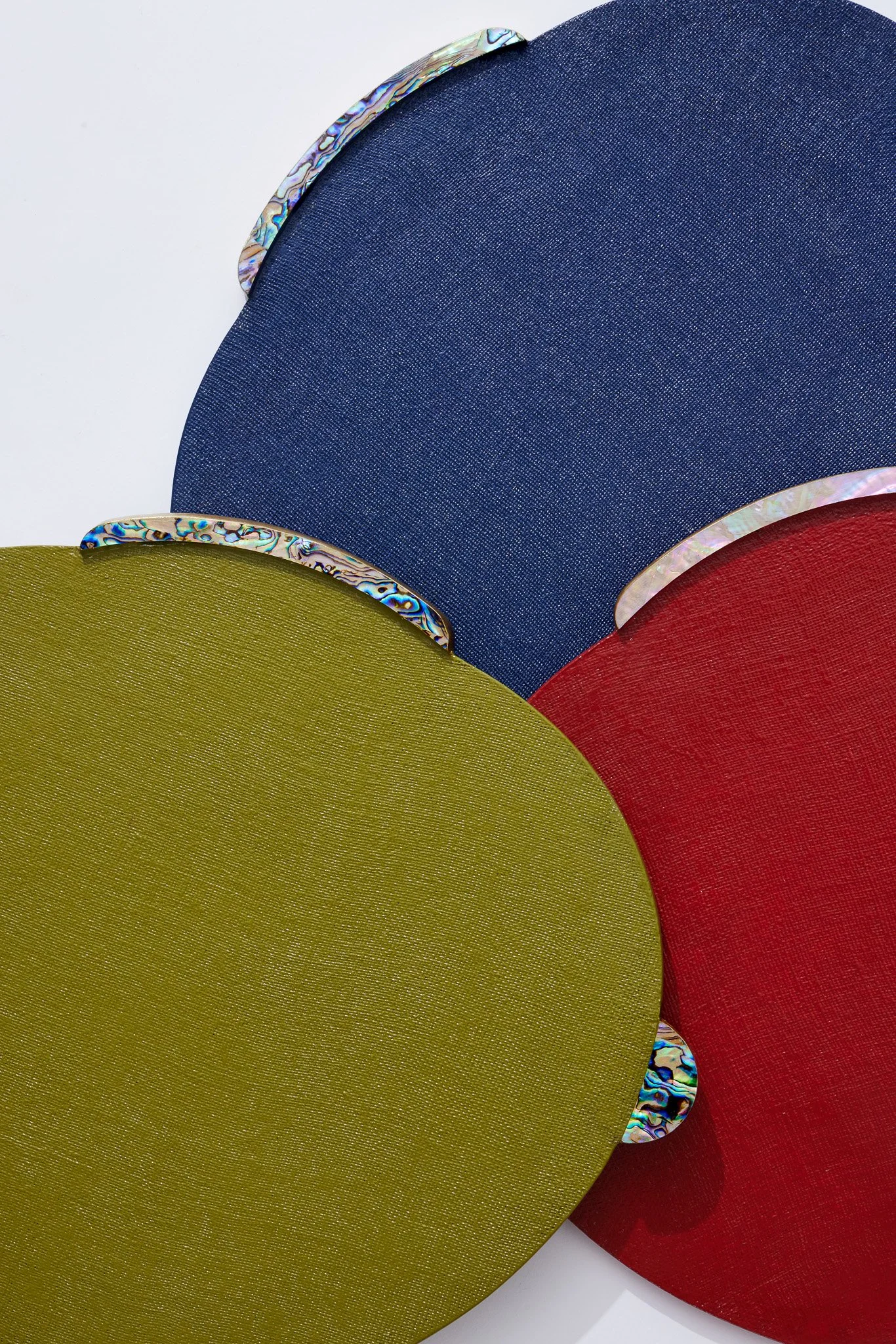 handmade mother of pearl lacquer tray by So One