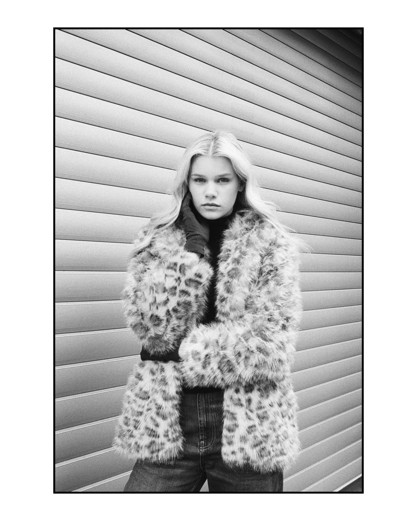 Bringing in the New Year w/ @mia_passon_ of @amaxagency // @nymmg 

On 120 + 35mm film

🧪 @boutiquefilmlab 
.
.
.
.
#portrait #fyp #photographer #filmphotography #nashville