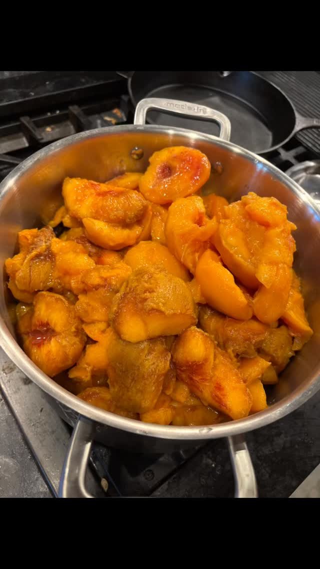 We’re making Peach BBQ Sauce!
A little summertime sweetness goes perfect on your BBQ chicken this weekend!
#peaches #bbq #bbqsauce #peachbbqsauce #canning #waterbathcanning #fruit #fruitbbqsauce