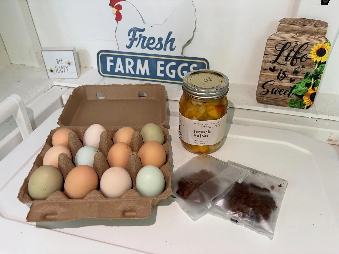 Start your week off right with fresh eggs and a cookie!
Our cherry chocolate chunk cookies are the perfect way to treat yourself on a Monday! 🍒 🍫
Open 10am- sundown, 7 days a week
1110 Boanerges Church Rd Old Fort (right off Ladd Springs)
#shop