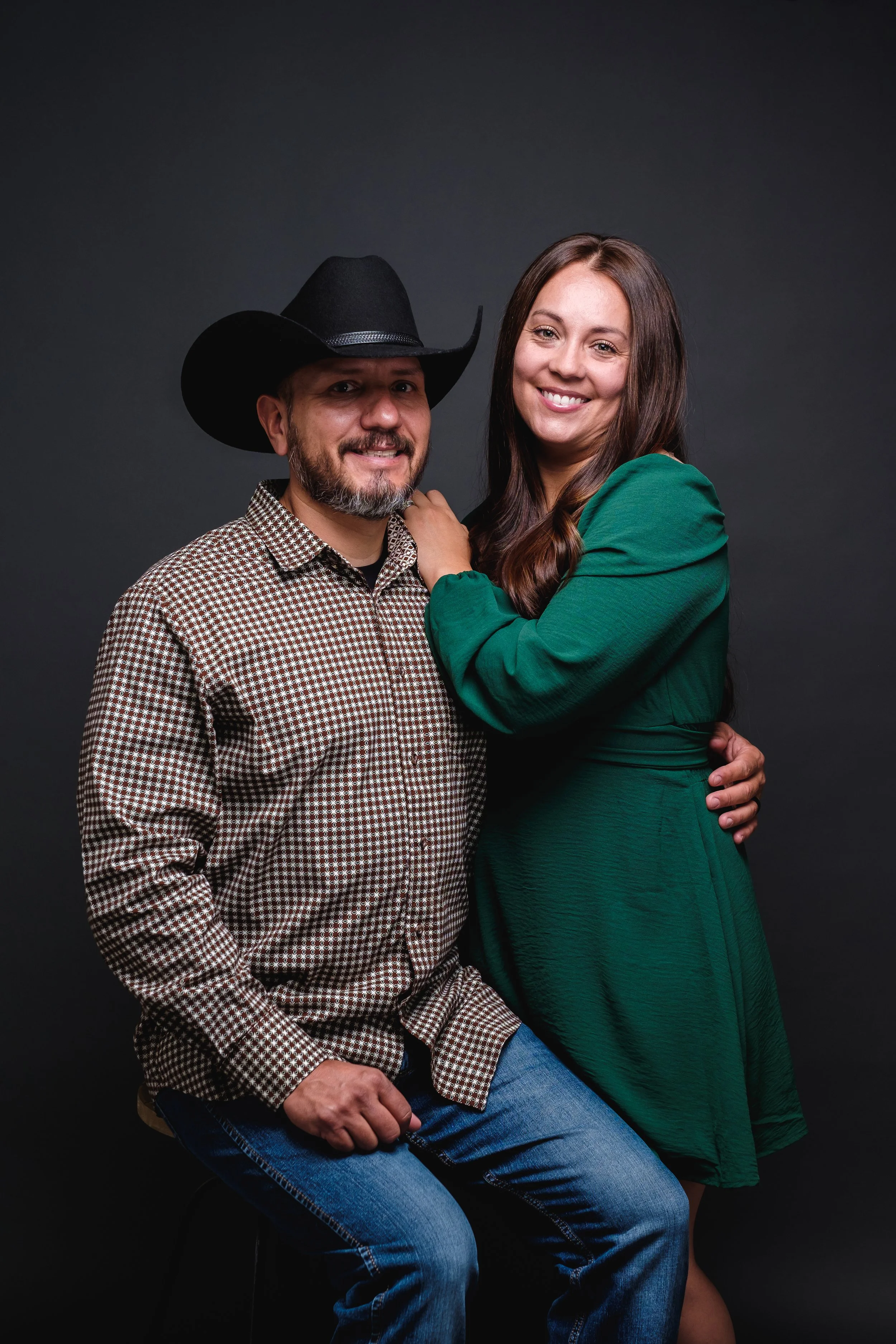 AlvarezFamily2024-1.jpg