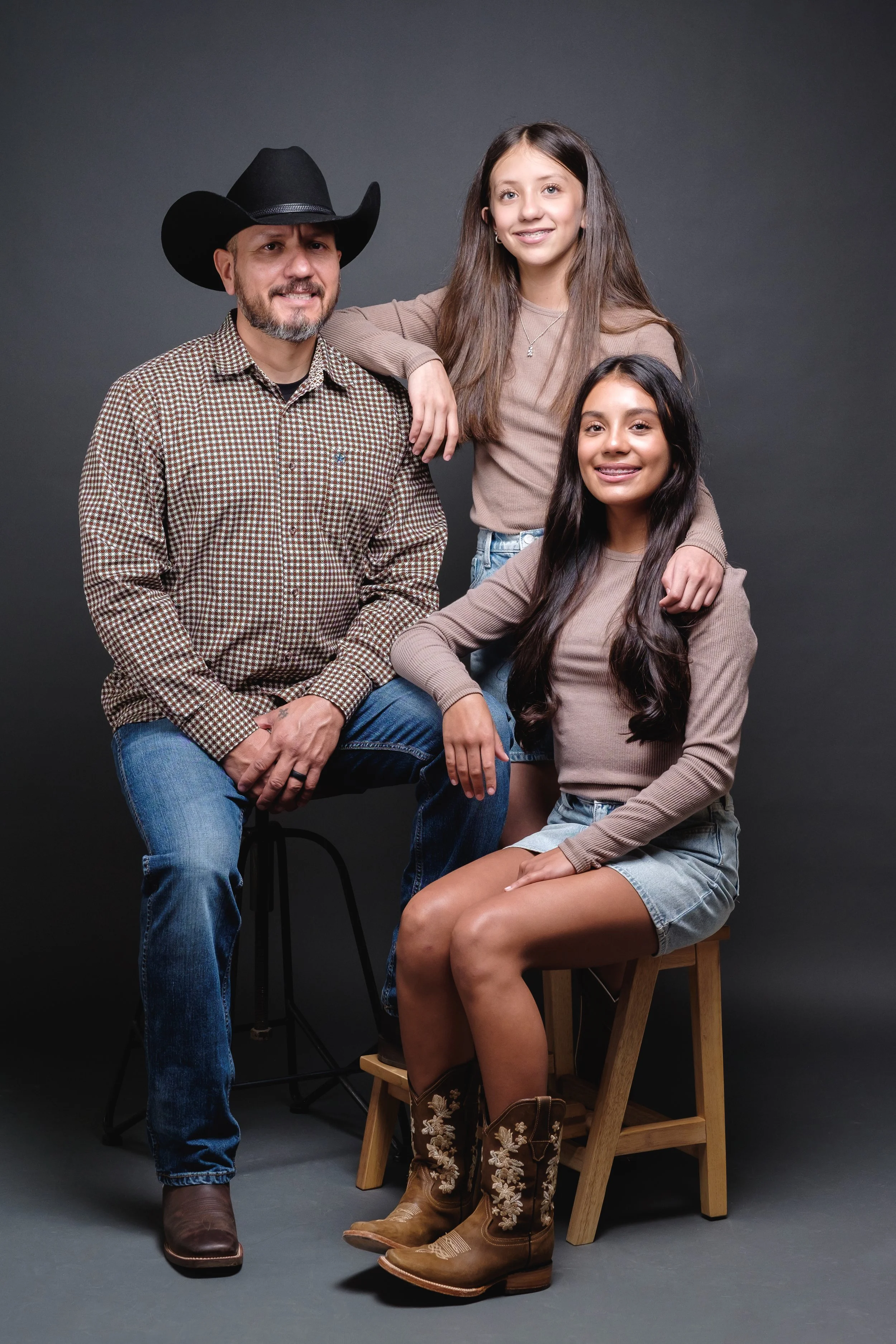 AlvarezFamily2024-14.jpg