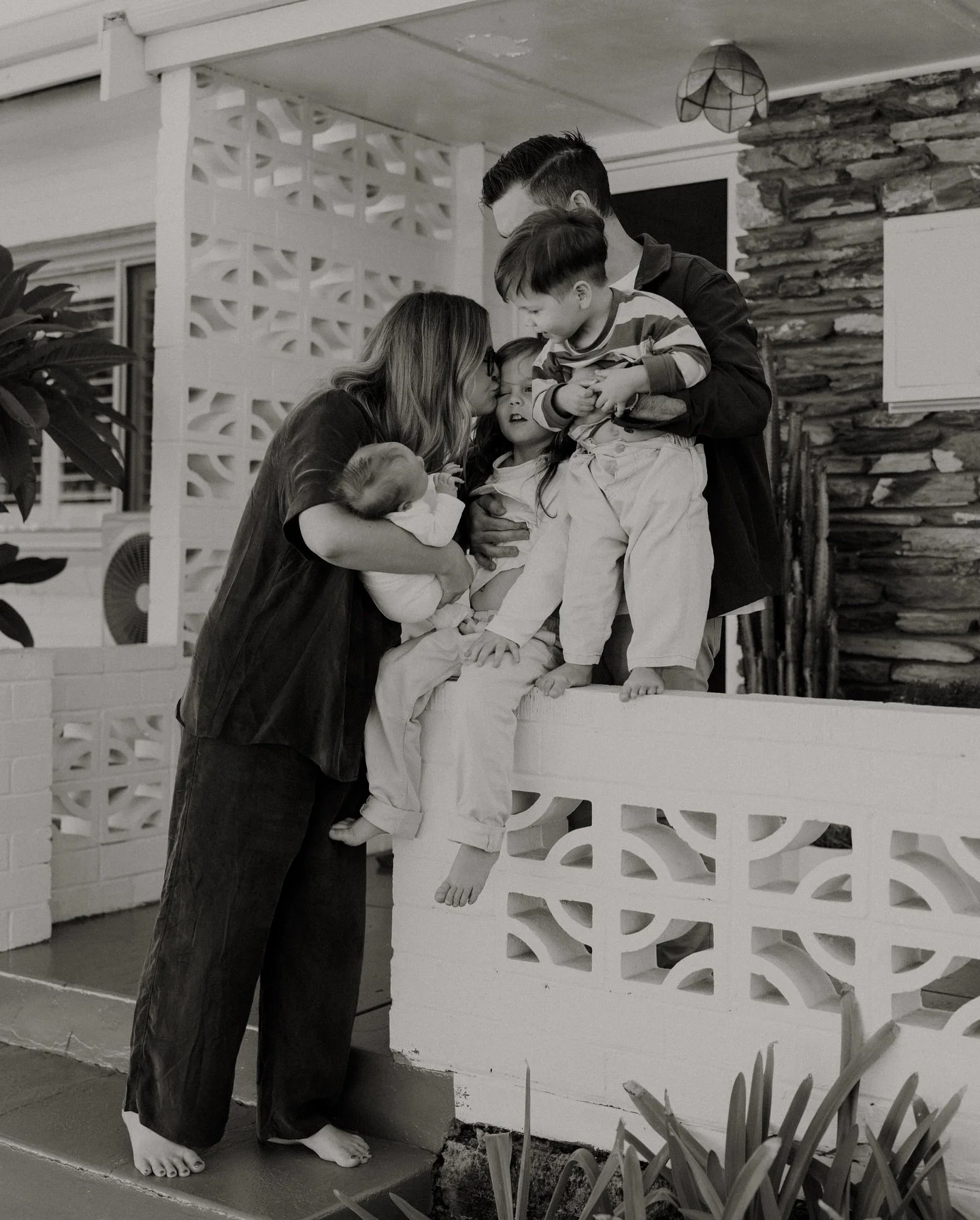 A kind of brotherhood that runs deep 〰️
We played games, ate snacks &amp; read books.. all while capturing a series of photos that will bottle up this season forever.

#perthphotographer #perthnewbornphotographer #perthnewborn #perthfamilyphotographe