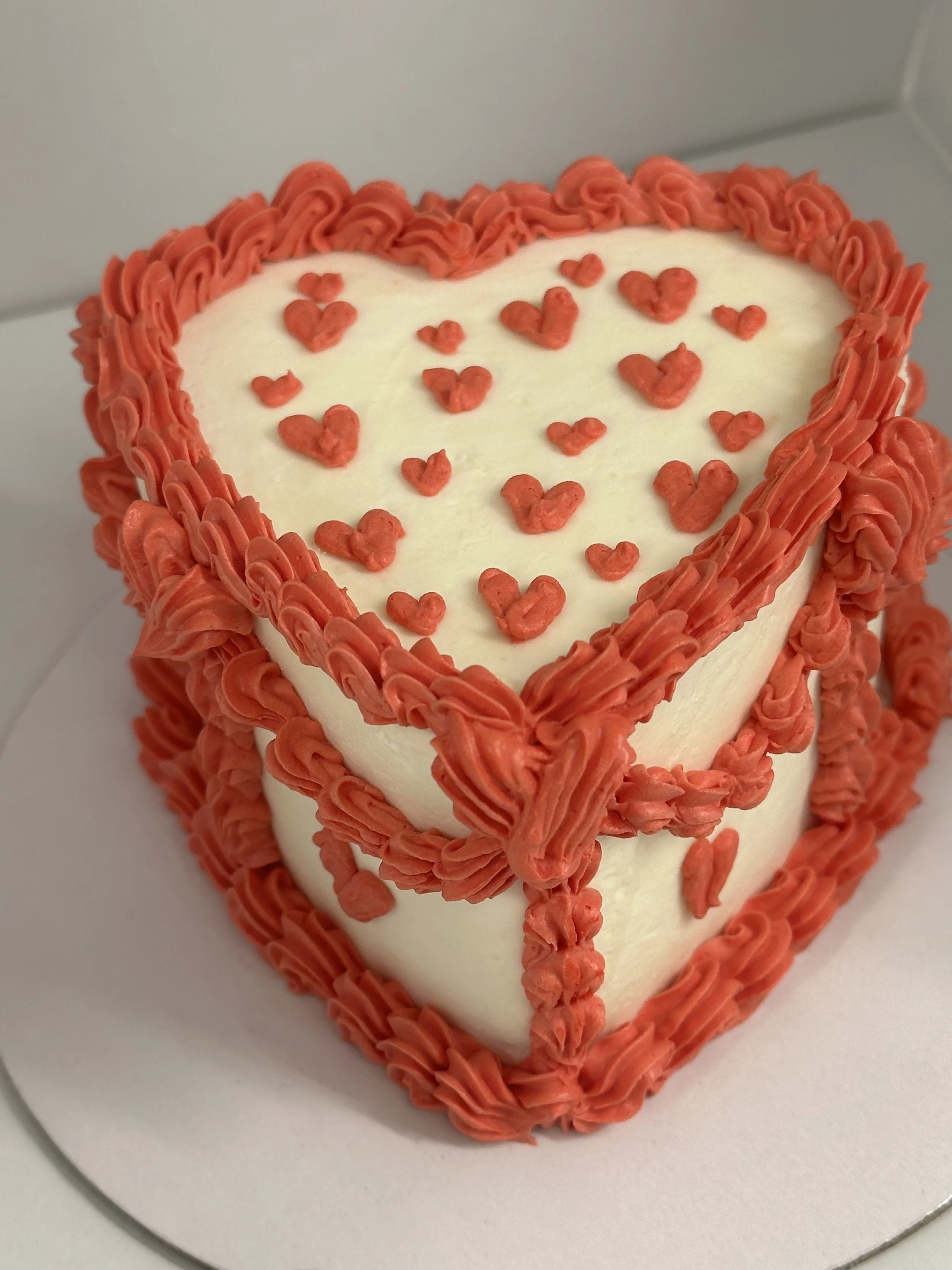 Chocolate with strawberry Mini Cake