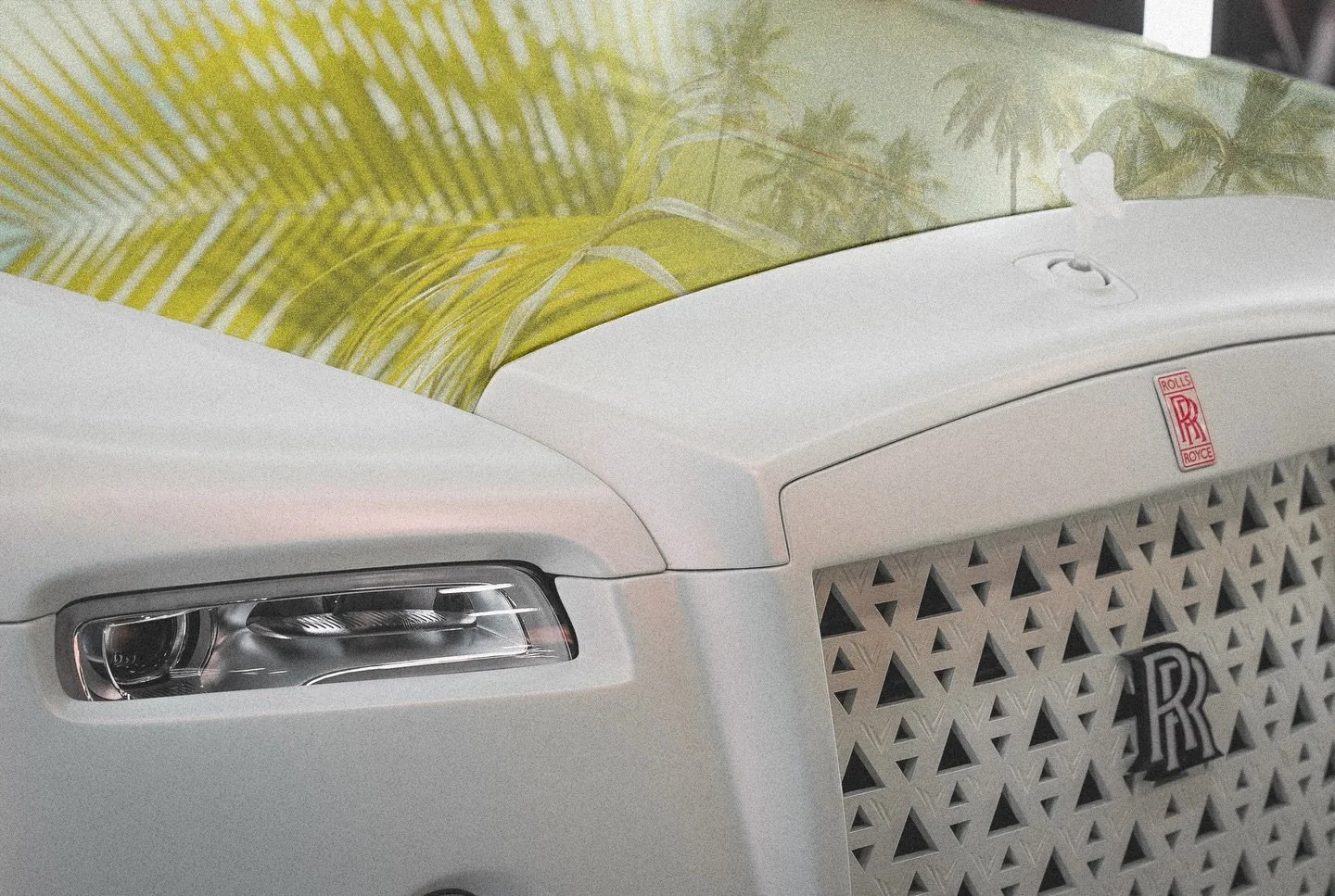 a little re-edit to some old photos

#ferrari #lamborghini #photography #doubleexposure #rollsroyce
