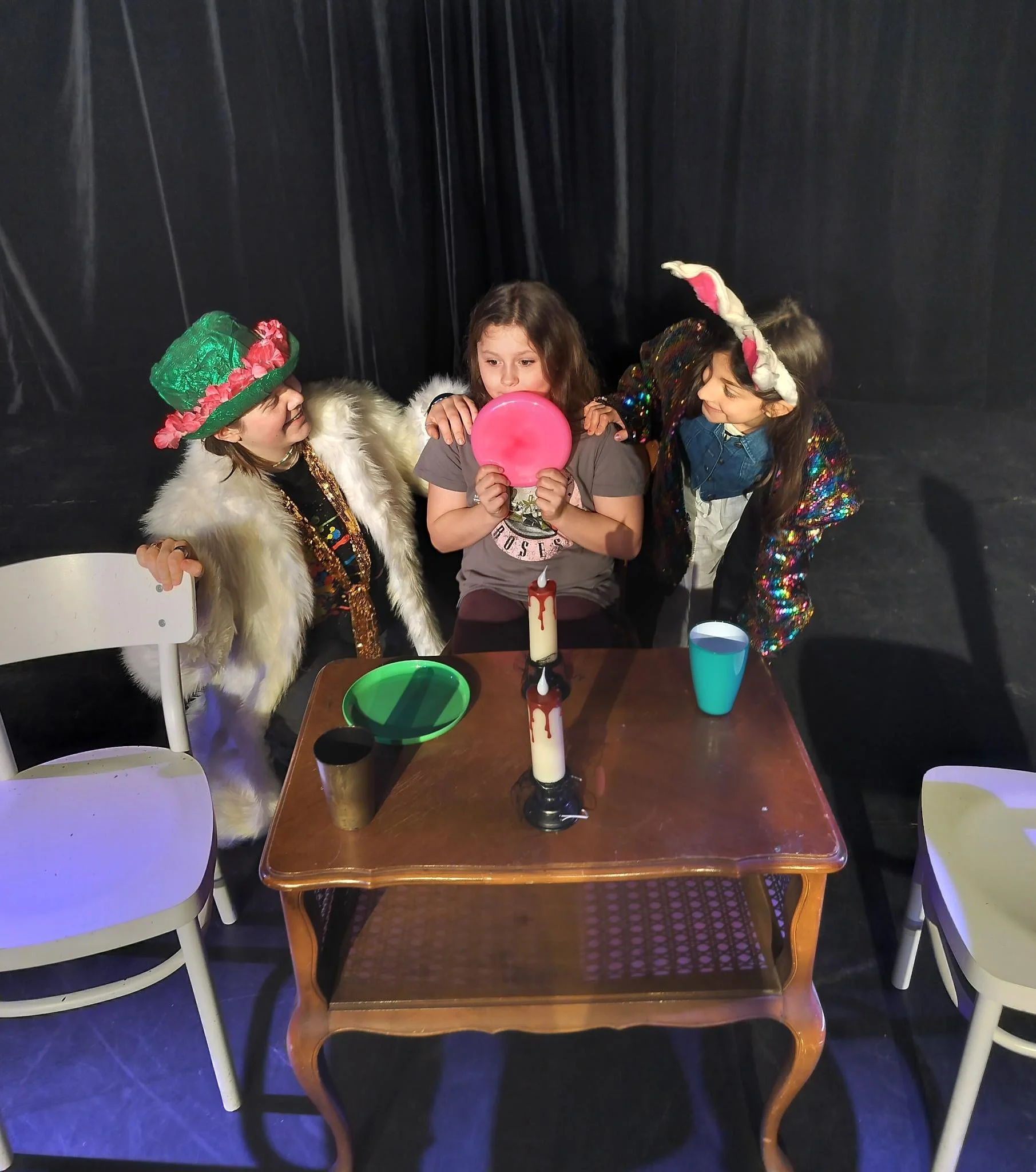 Alice und Dorothy im Wunder-Oz - Schauspielkurs 1 der Jugendkunstgruppen 