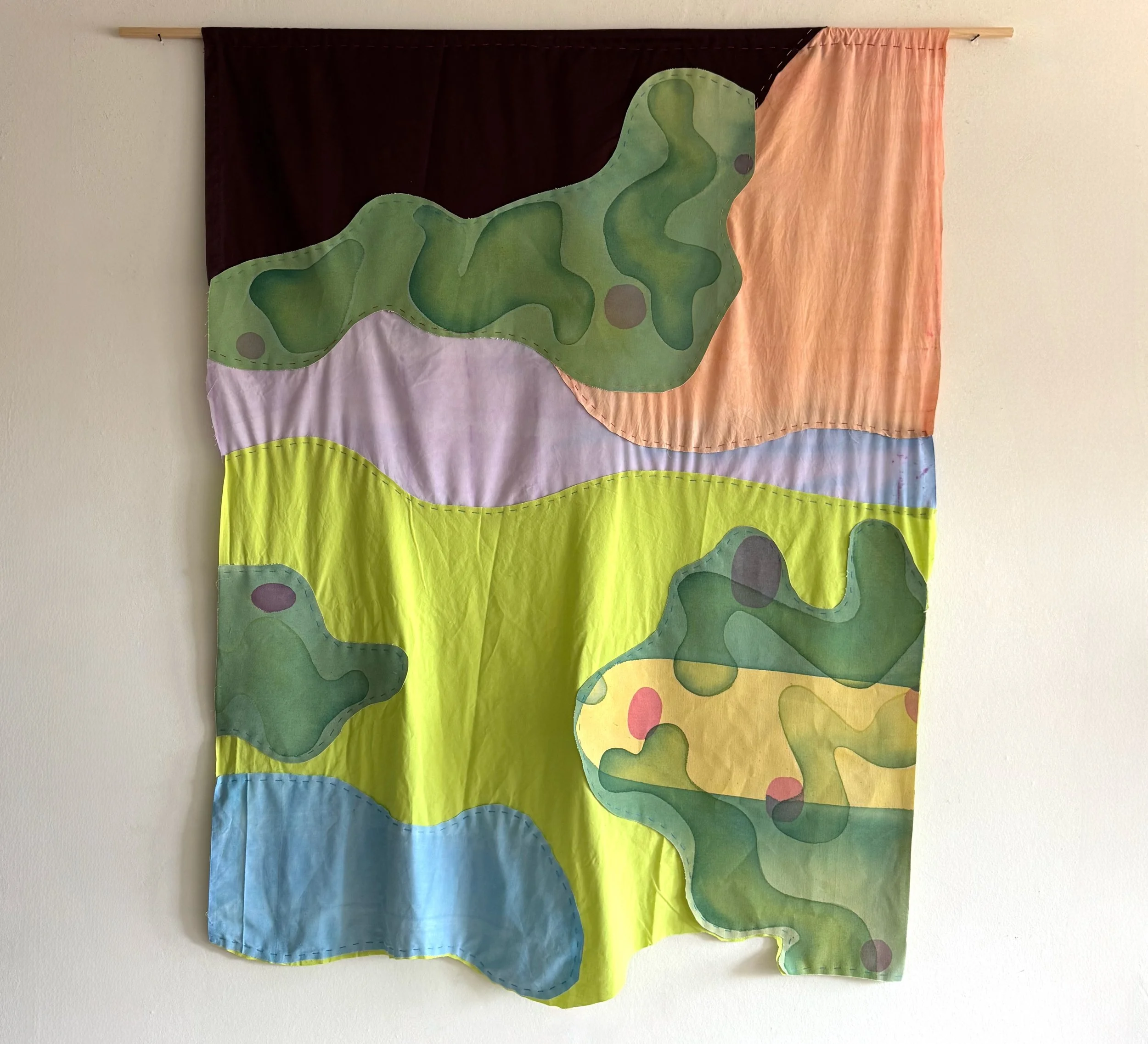  Untitled  
Recycled textile, Acrylic on raw canvas 
109 x 142 cm