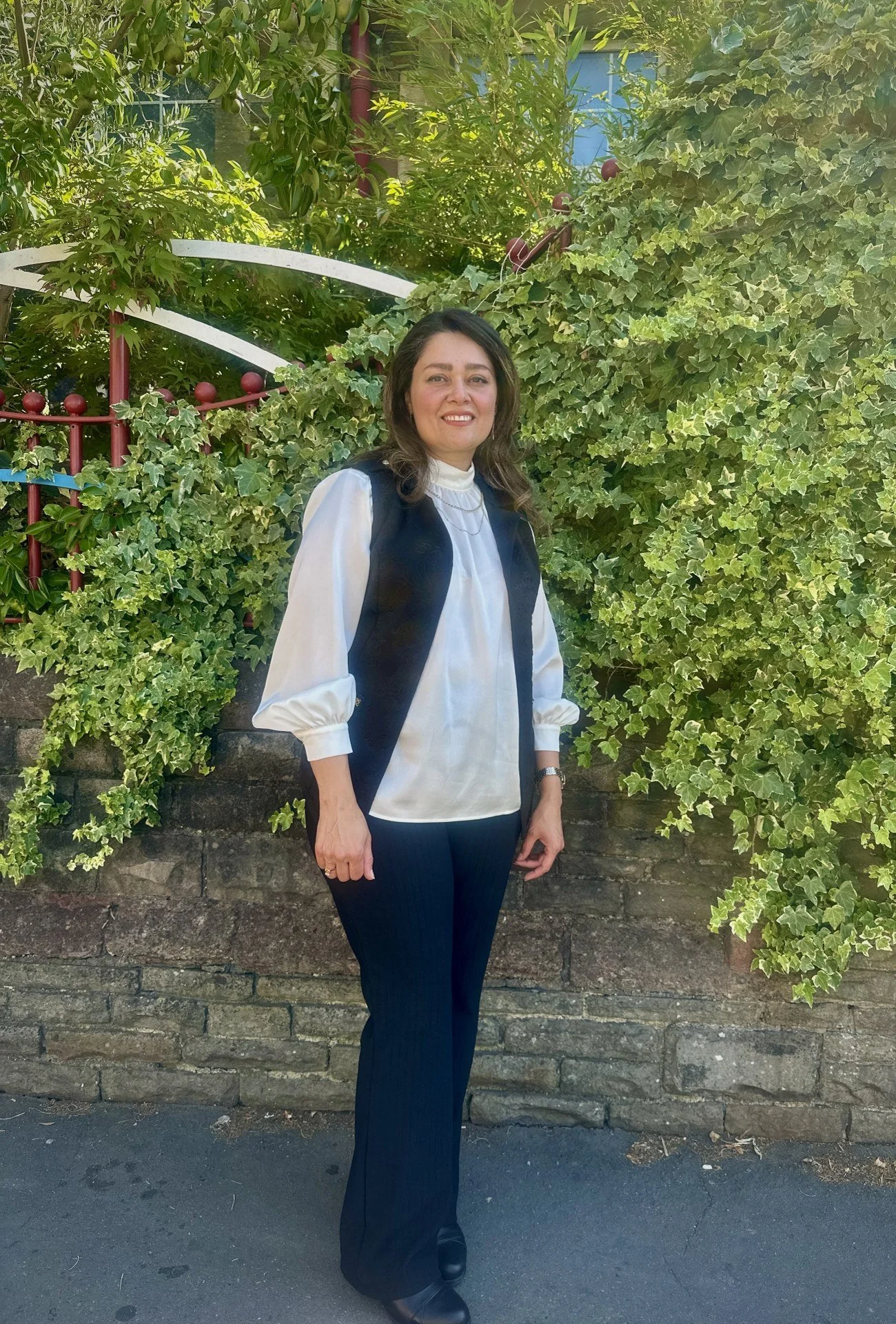 Artists Profiles - Neda Mohammadnejad