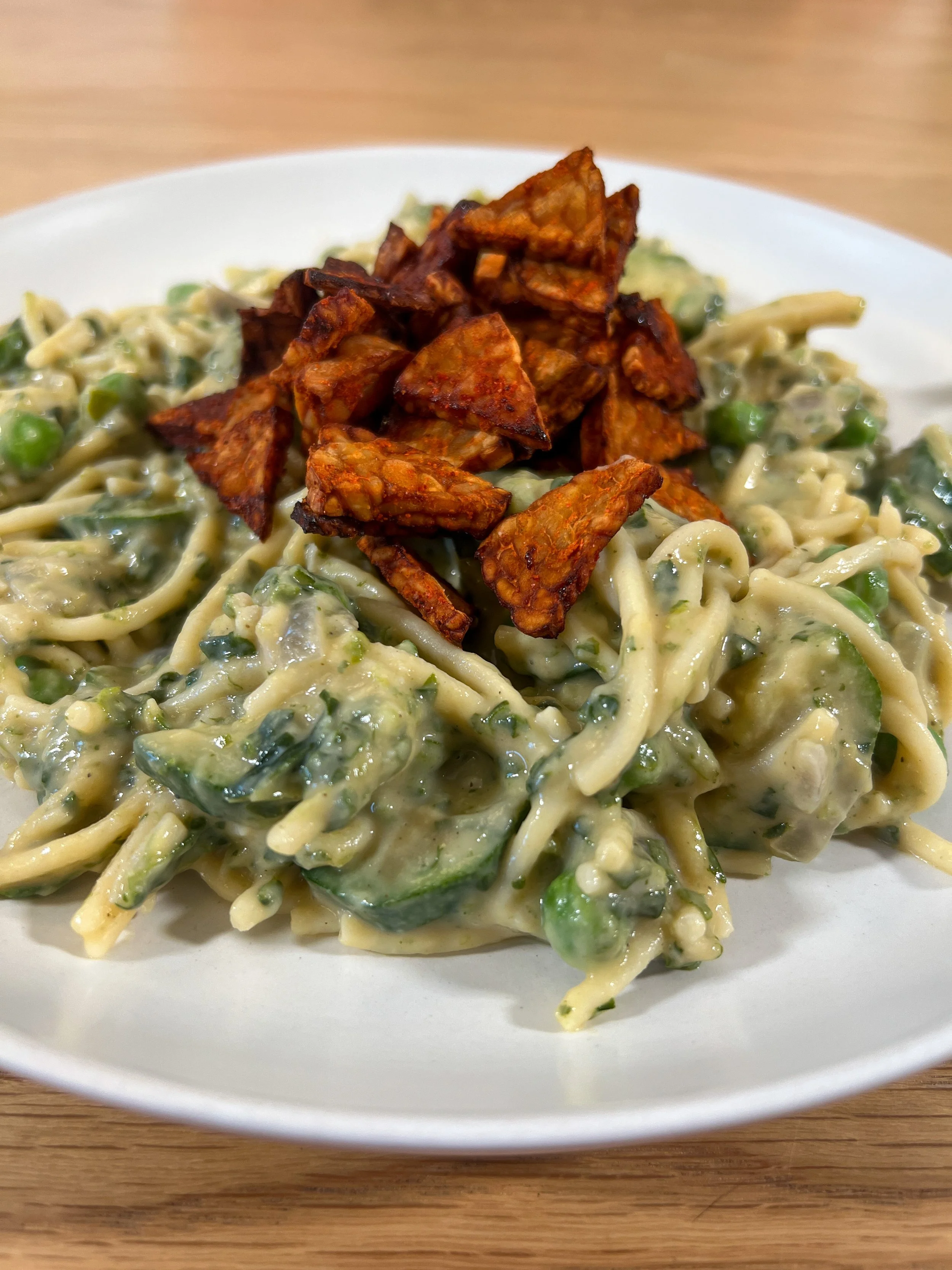 Vegan Cheesy Bacon Pasta &amp; greens