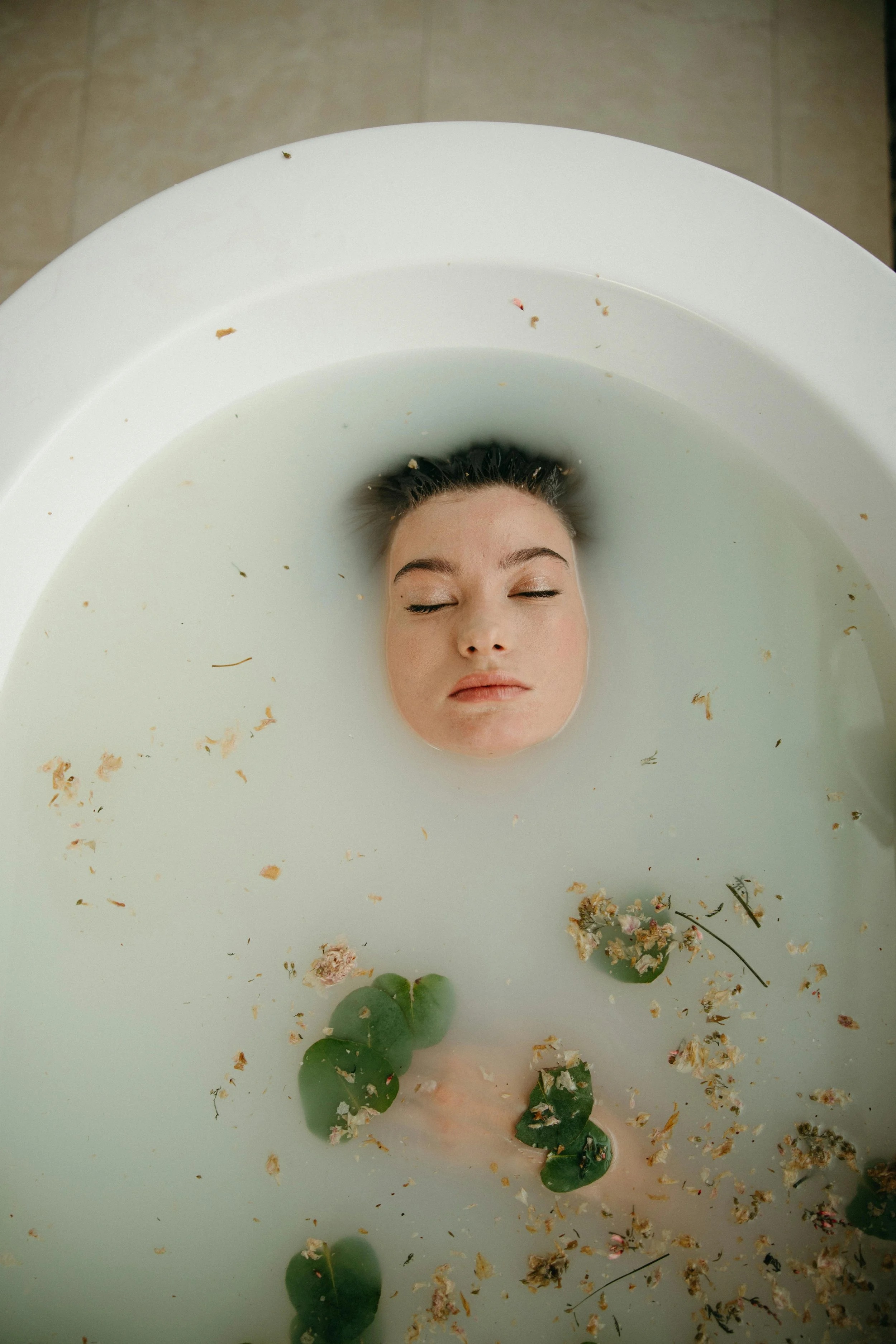 🌊 Le pouvoir du bain spirituel : restaurer votre énergie par des rituels ancestraux