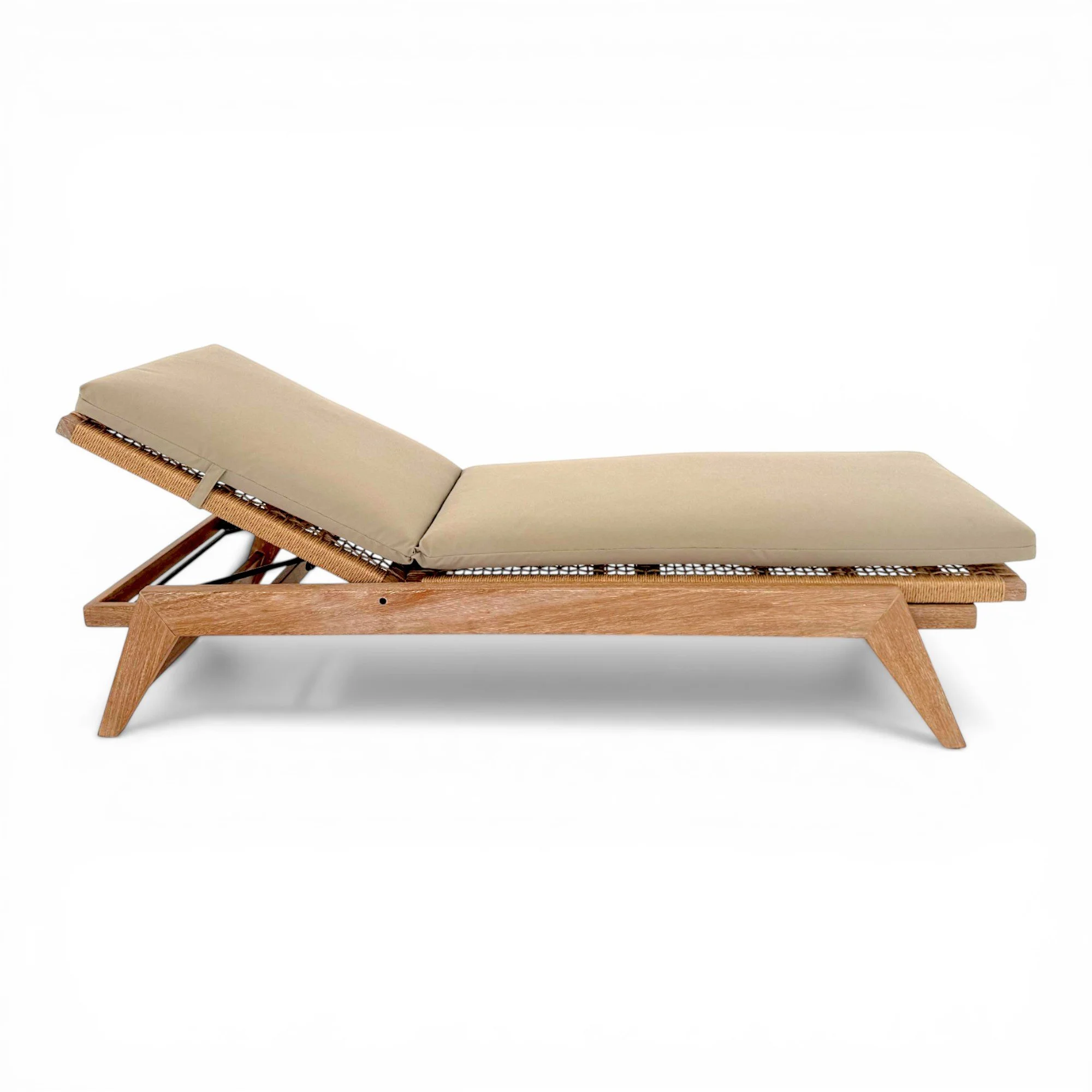 Moremi-Sunlounger-Cushion-4.jpg