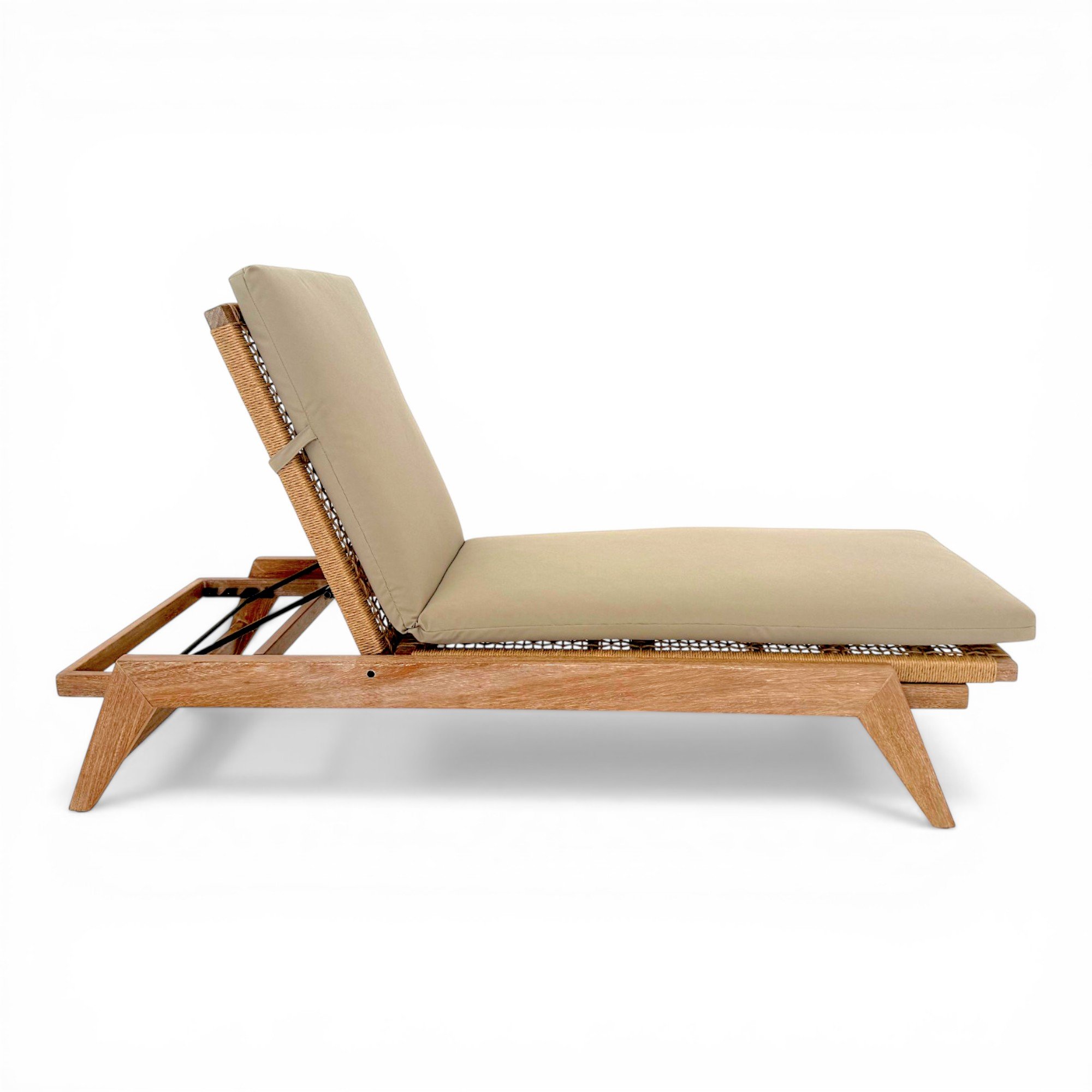 Moremi-Sunlounger-Cushion-7.jpg