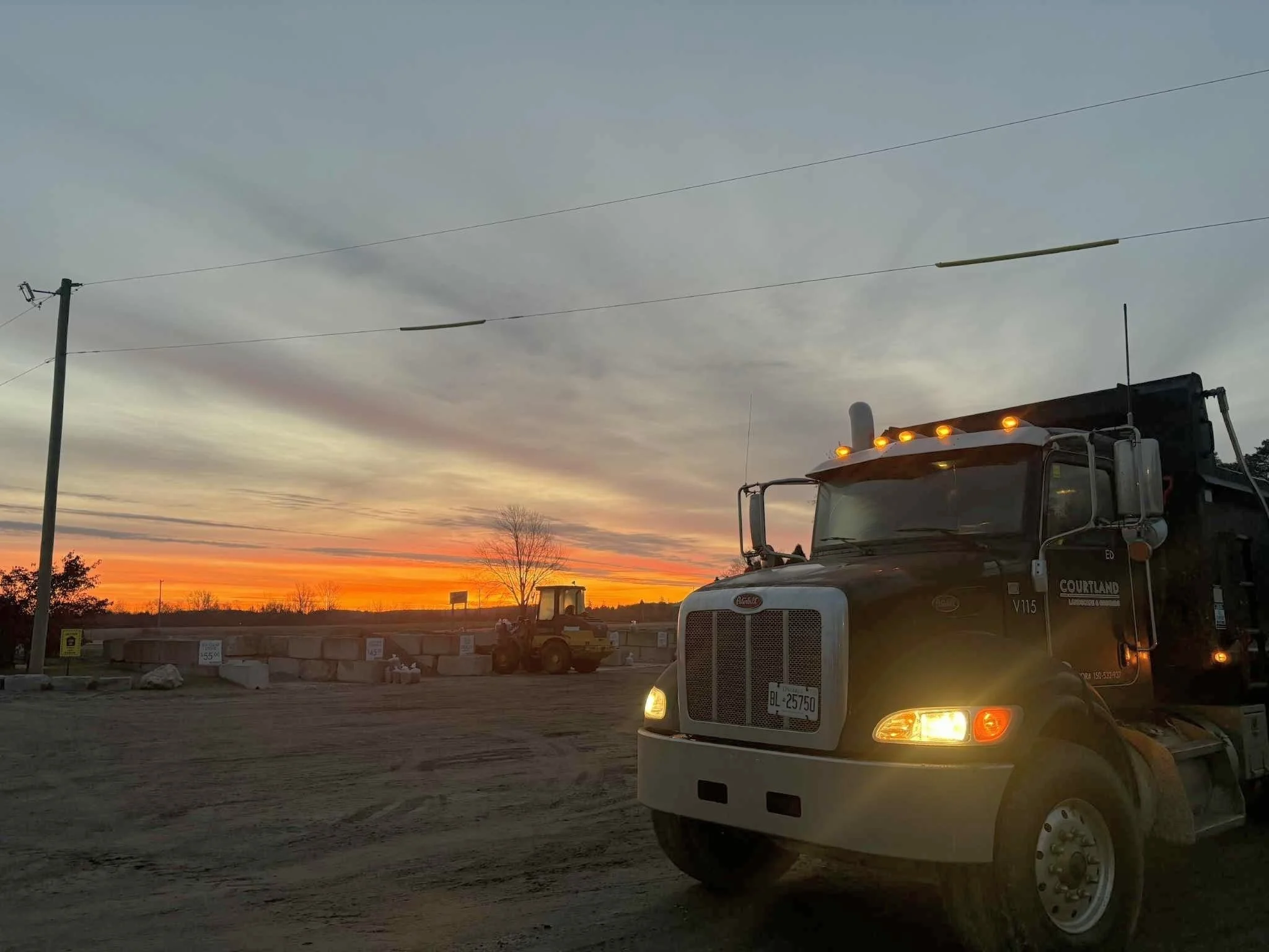 Headlights on, sun coming up.
Another day loading, hauling, and keeping projects moving for our customers. 🌅🚛

#EarlyMorningGrind  #OnTheRoadAgain #LandscapingLife