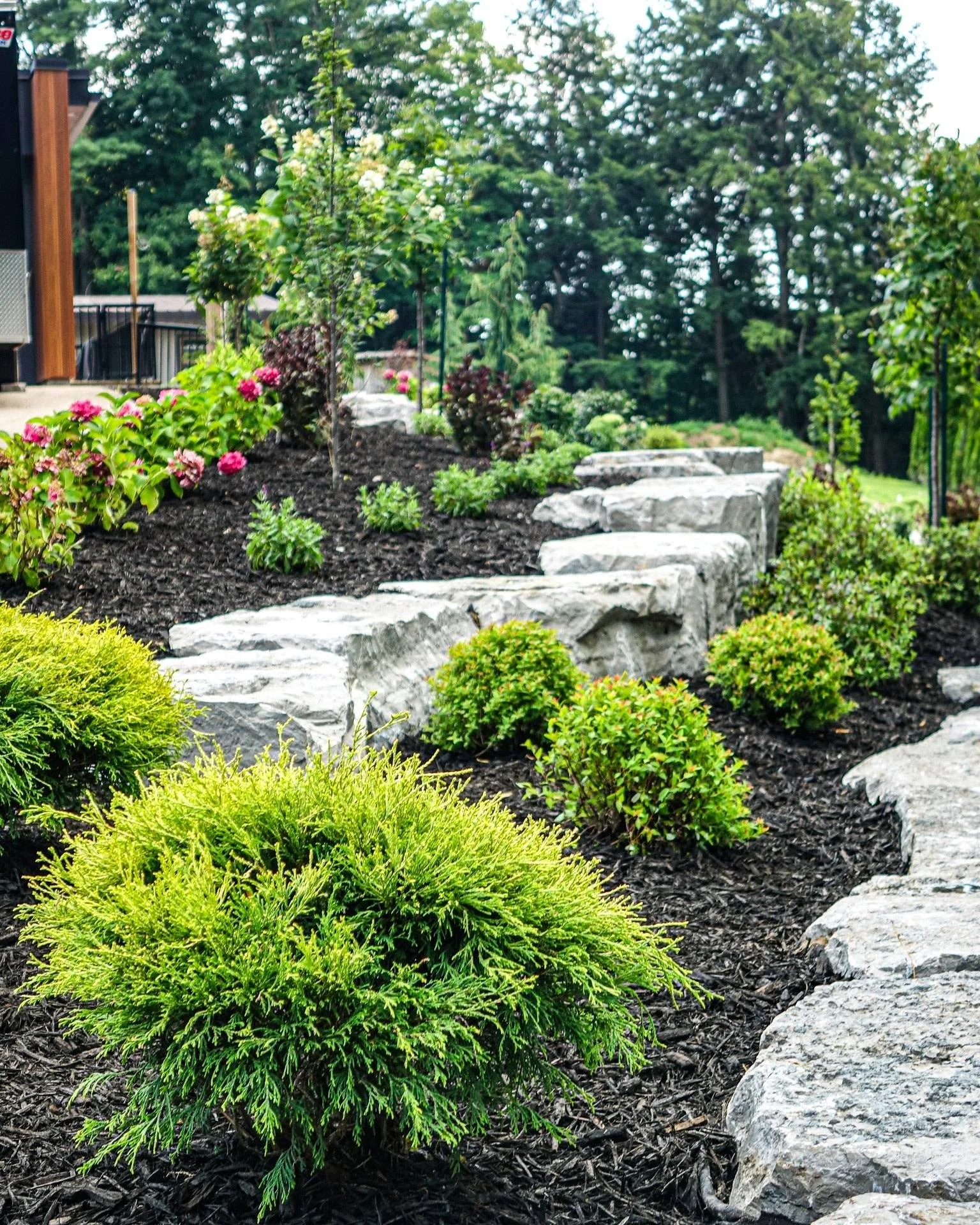 Spring clean-up season is one of our favourite times of year. There&rsquo;s nothing like fresh mulch, crisp edges, and clean planting beds to bring a landscape back to life.

#SpringCleanup #LandscapeDesign #FreshMulch #CurbAppeal #GardenBeds