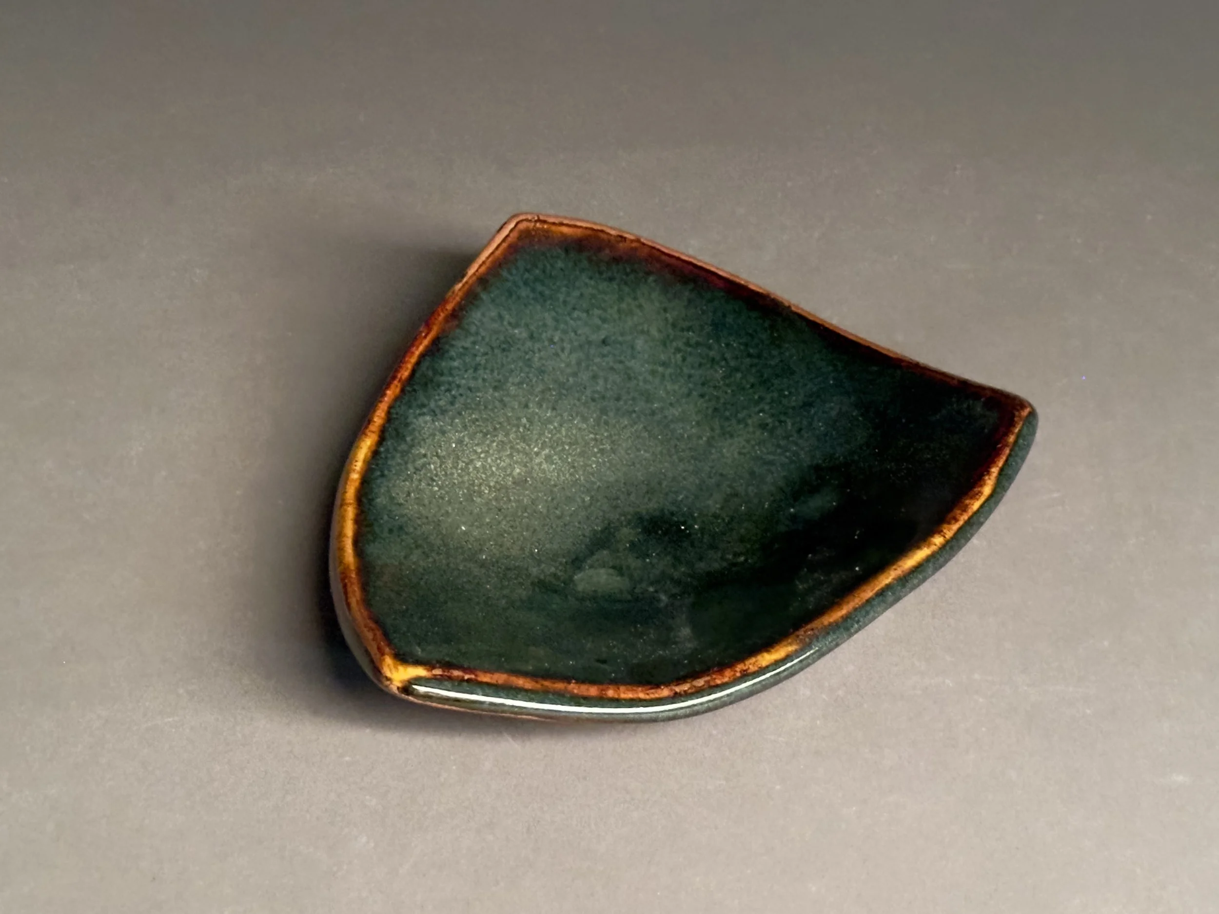 #47 Small Triangular Plate