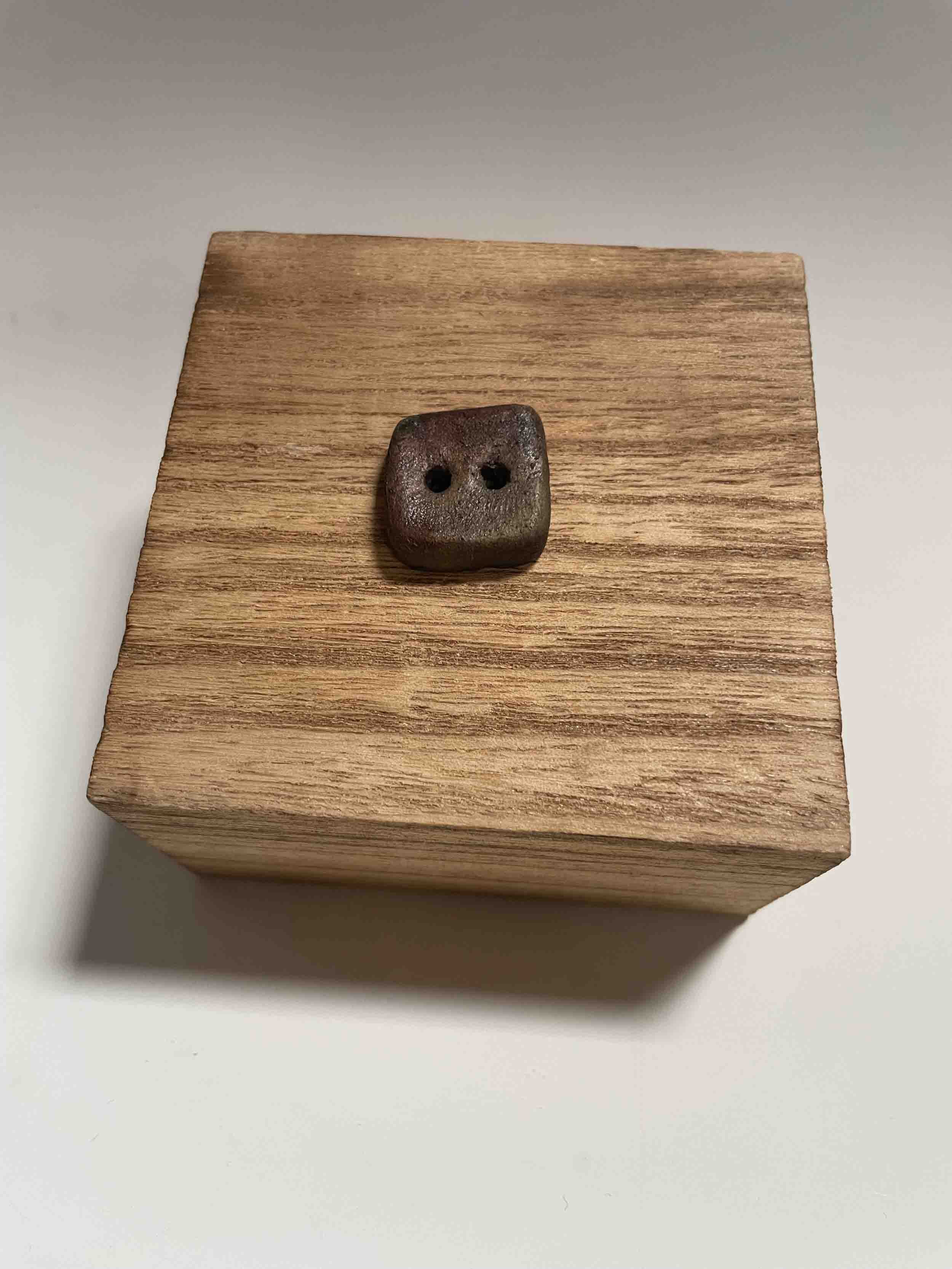 Button 4_Raku_Display.jpg