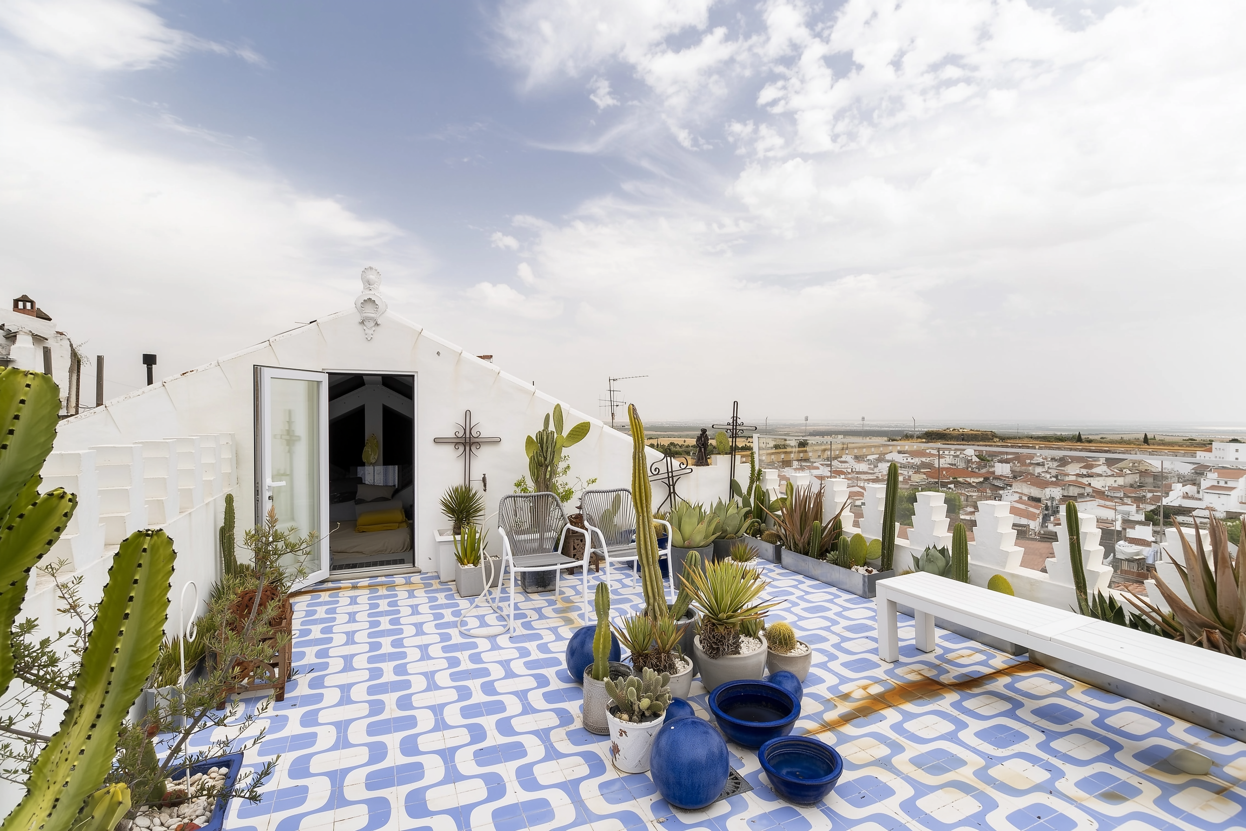 Converted Locksmith's Workshop with 360° Rooftop Views, UNESCO Elvas, Portugal €290,000