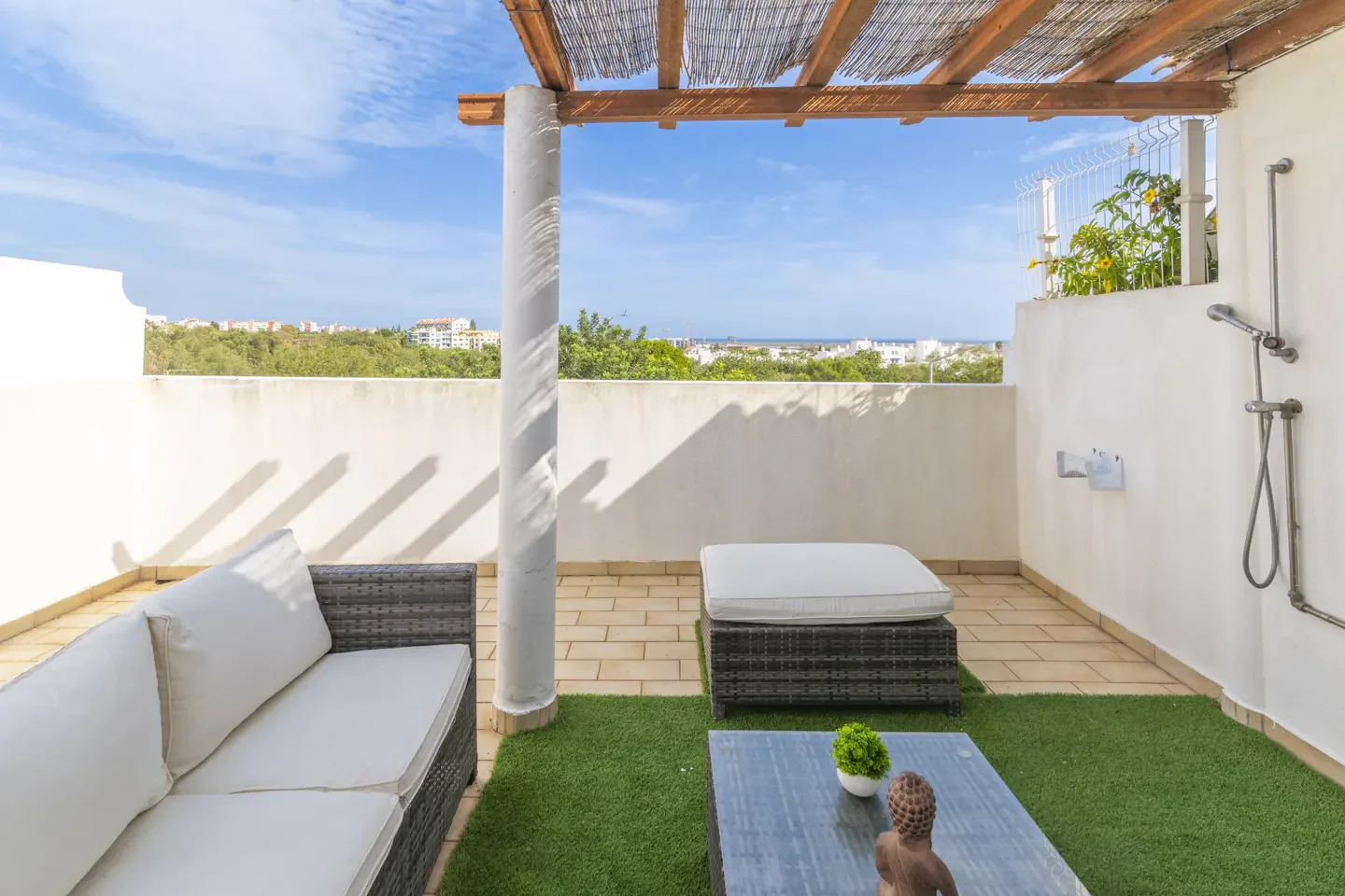 2-Bed Three-Storey House with Sea-View Rooftop Terrace, Tavira Centre, Portugal €395,000