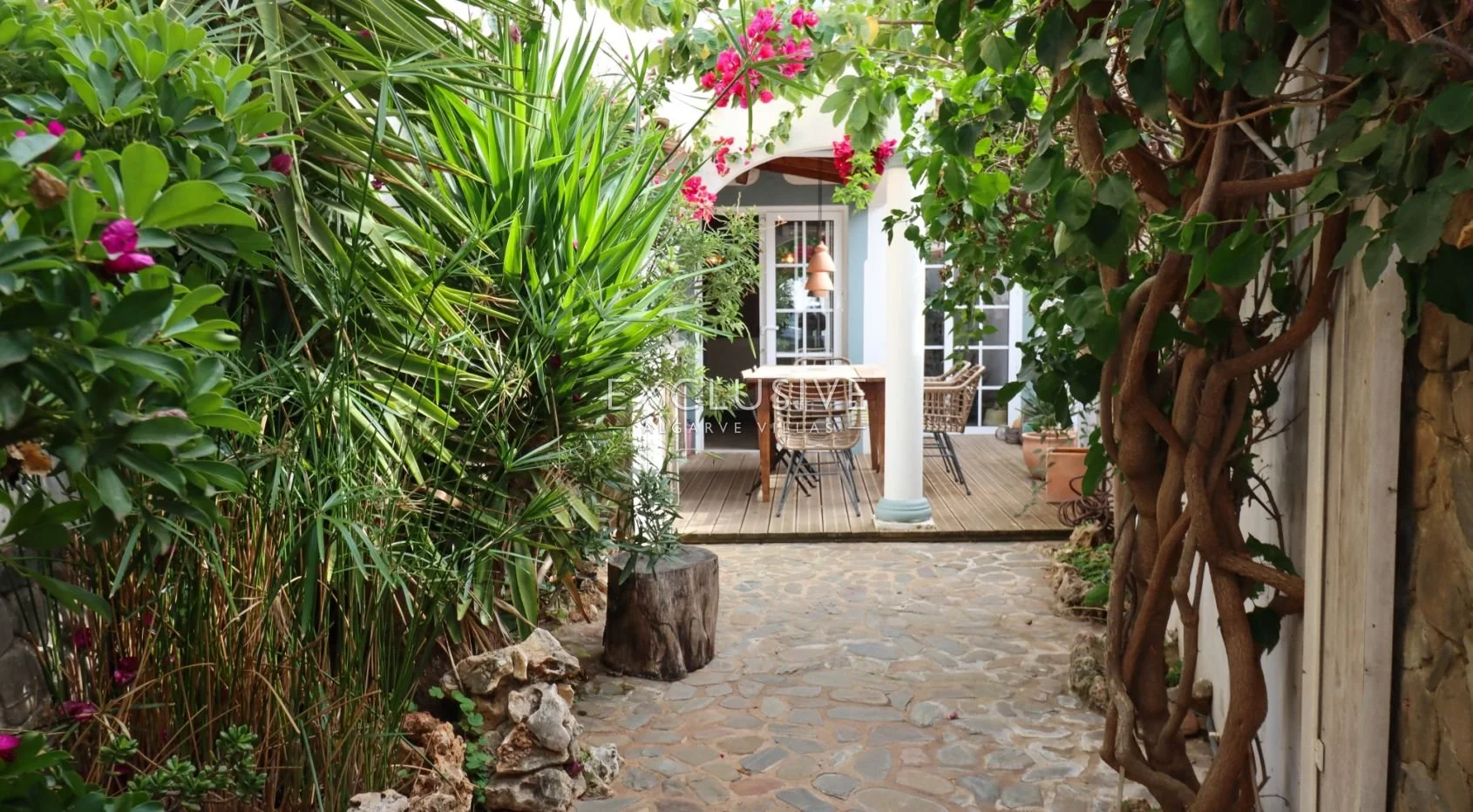 Townhouse with Outdoor Kitchen and Rooftop Terrace, Estômbar Village, Portugal €325,000