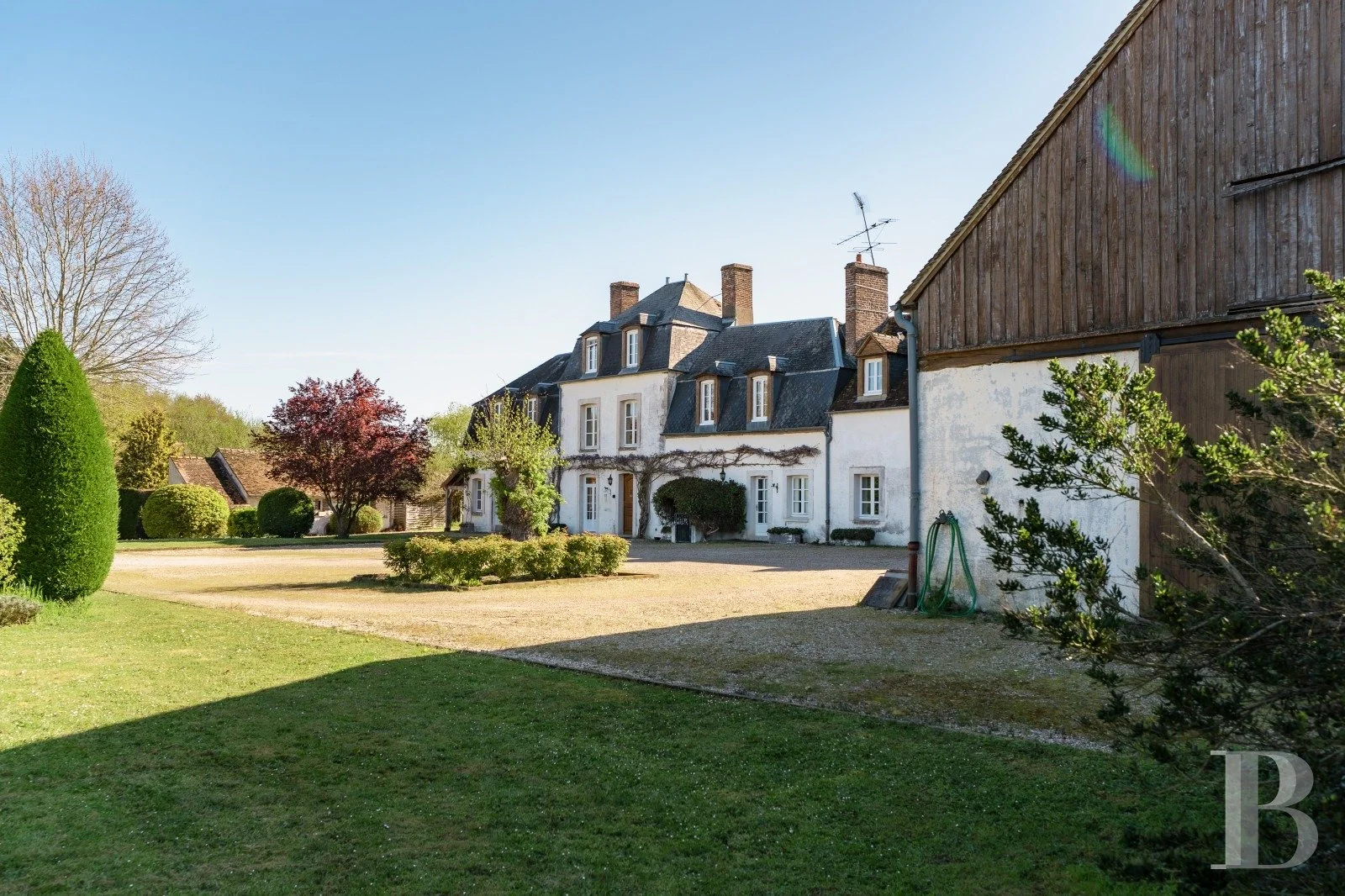8-Bed 18th-Century Manor with Gîte, Stables, and 7,300 m² Park, Paucourt, France, €599,000